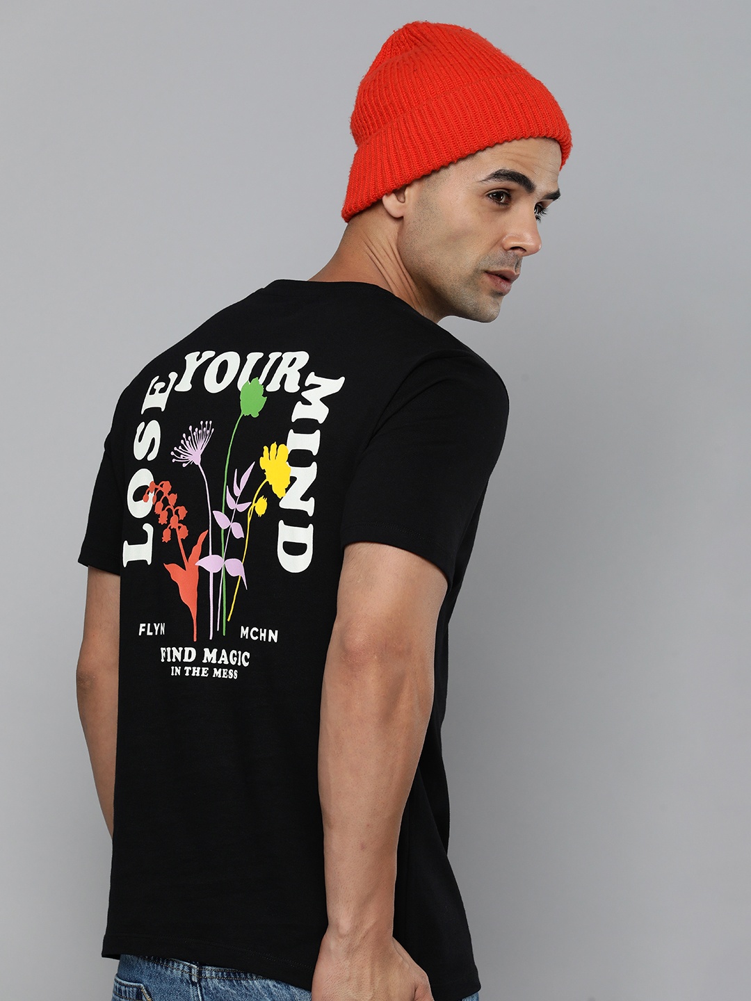 

Flying Machine Pure Cotton Graphic Printed Casual T-shirt, Black