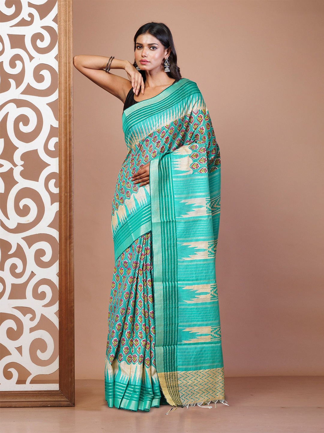 

Unnati Silks Floral Zari Pure Silk Handloom Tussar Saree, Blue