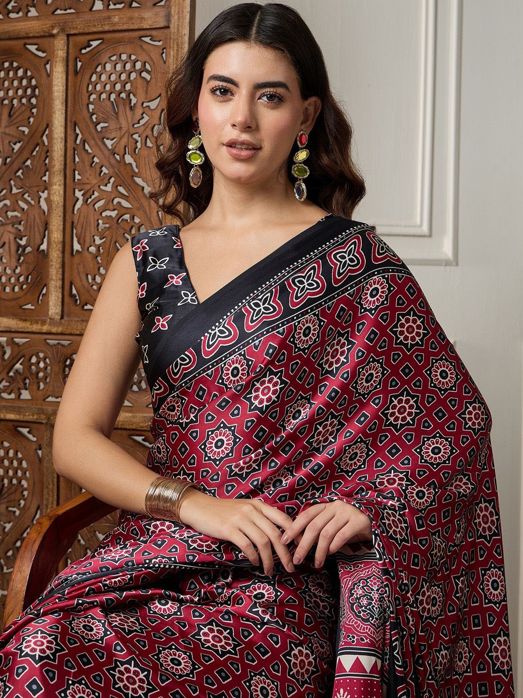 

Sangria Printed Saree With Blouse Piece, Pink