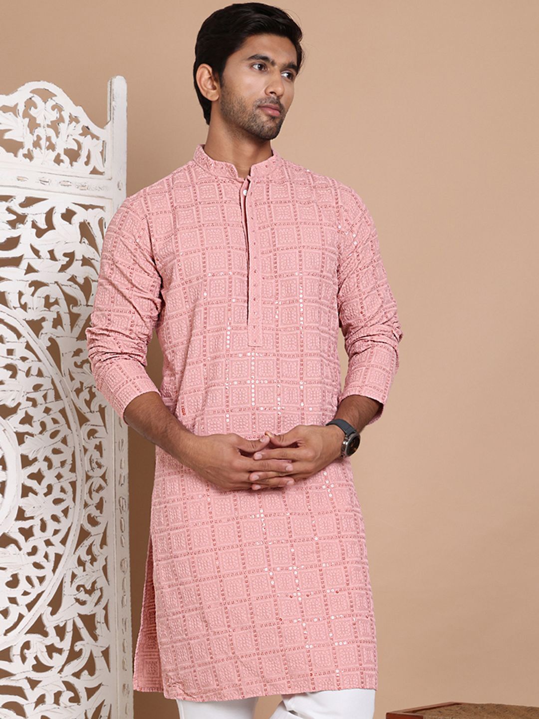 

Jompers Men Geometric Embroidered Sequinned Kurta, Peach