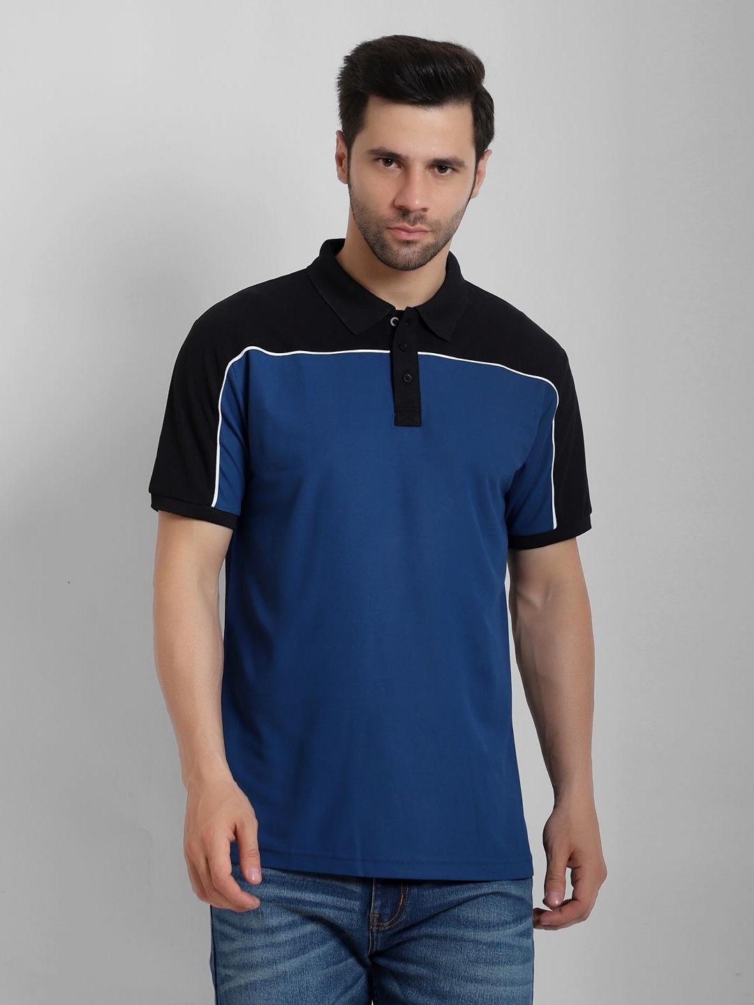

Canjuice Men Colourblocked Polo Collar T-shirt, Navy blue