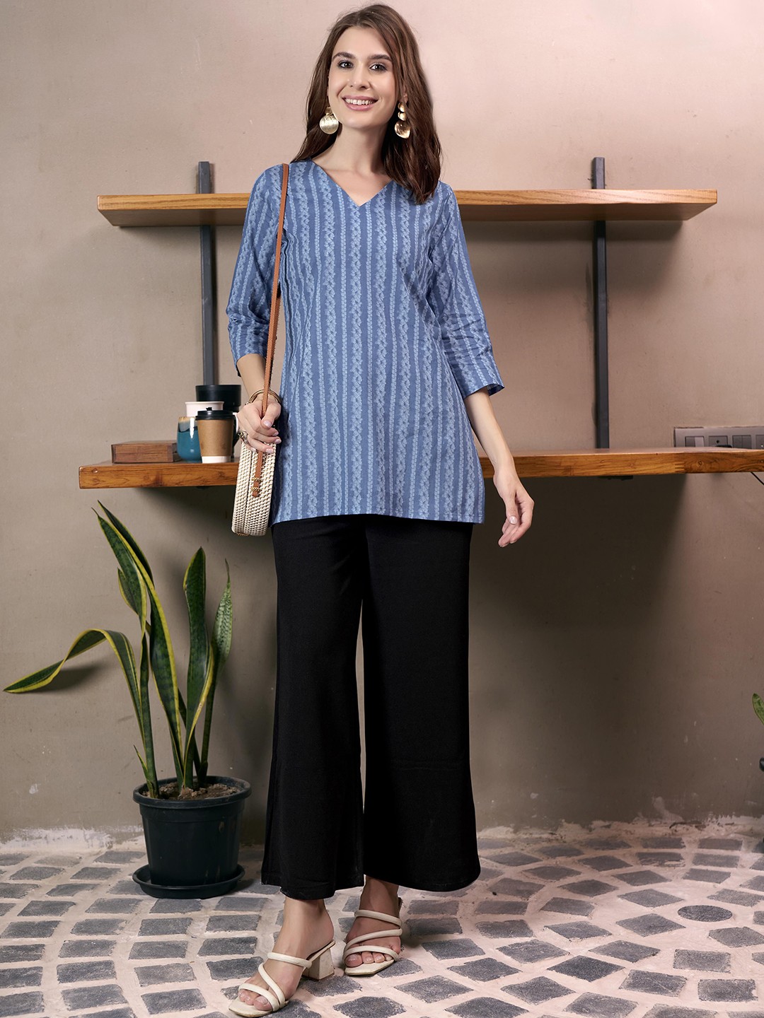 

Anouk Rustic Printed V-Neck Pure Cotton Kurti, Navy blue