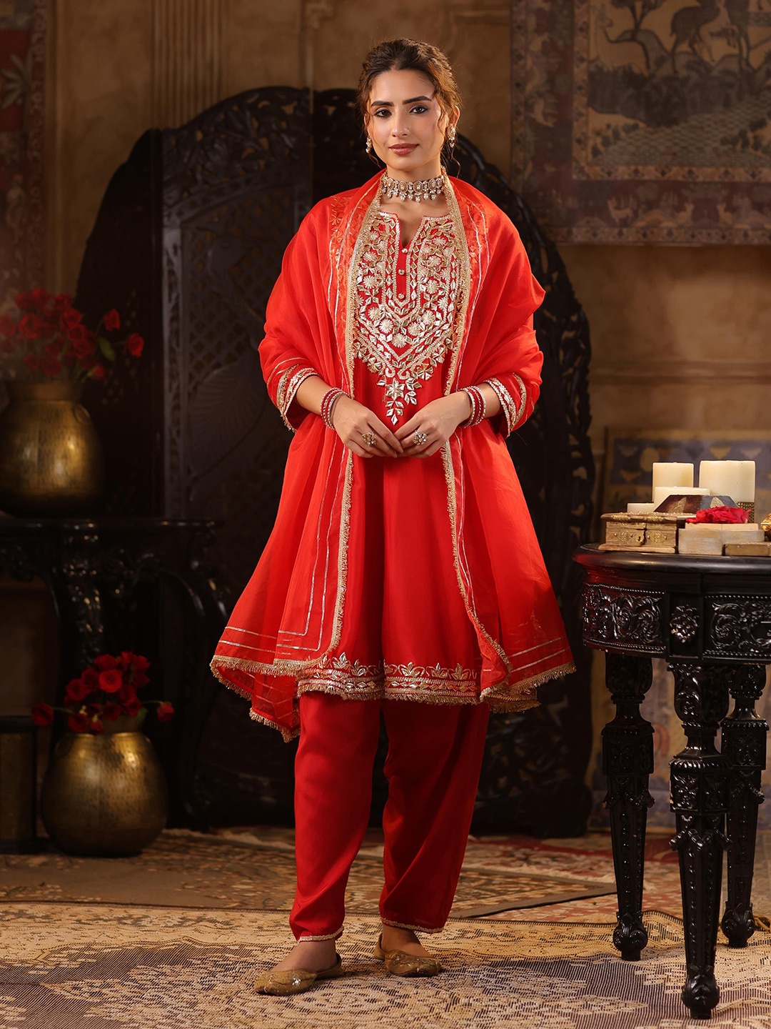 

SCAKHI Ethnic Motifs Embroidered Gotta Patti Dupion Silk Kurta With Salwar & Dupatta, Red