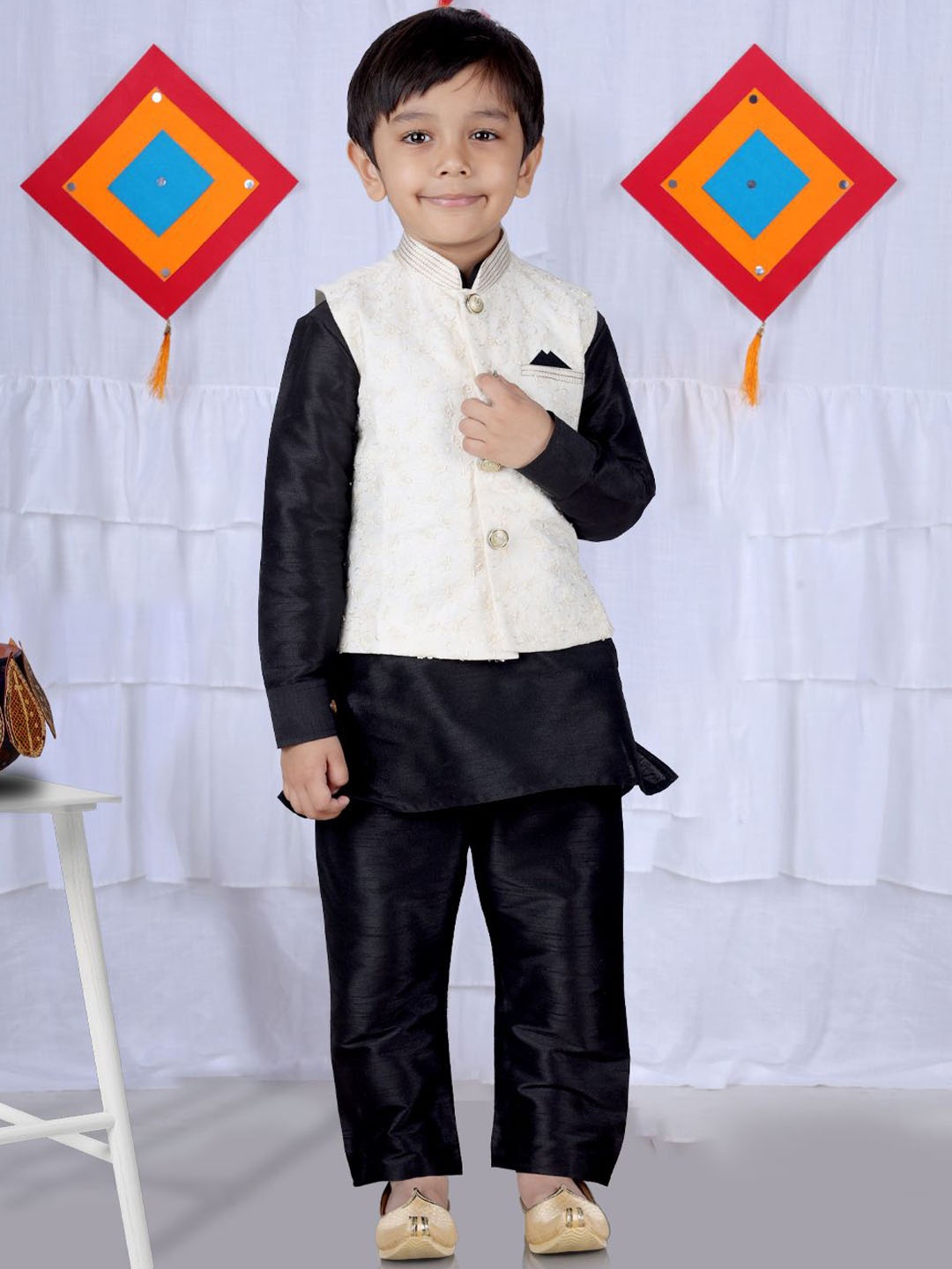 

Pehanaava Boys Mandarin Collar Kurta with Pyjamas & Waistcoat, Black