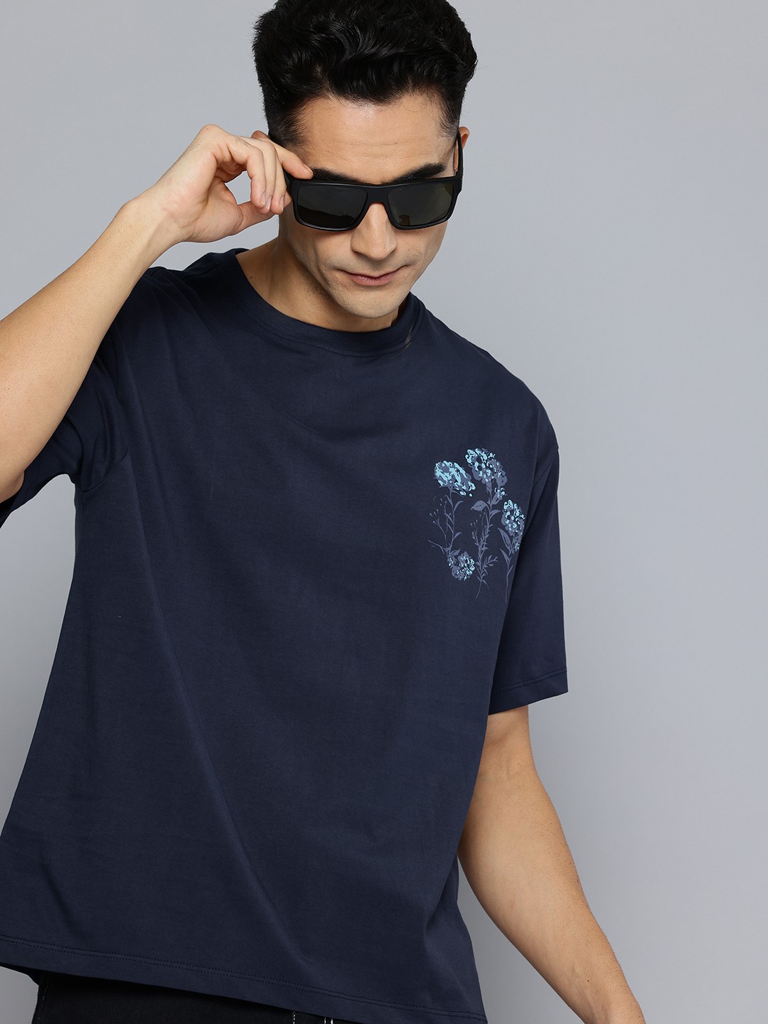 

Aeropostale Drop-Shoulder Sleeves Pure Cotton T-shirt, Navy blue