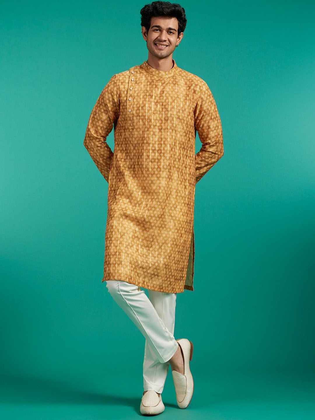 

Diwas by Manyavar Ethnic Motifs Printed Mandarin Collar Straight Kurta, Mustard