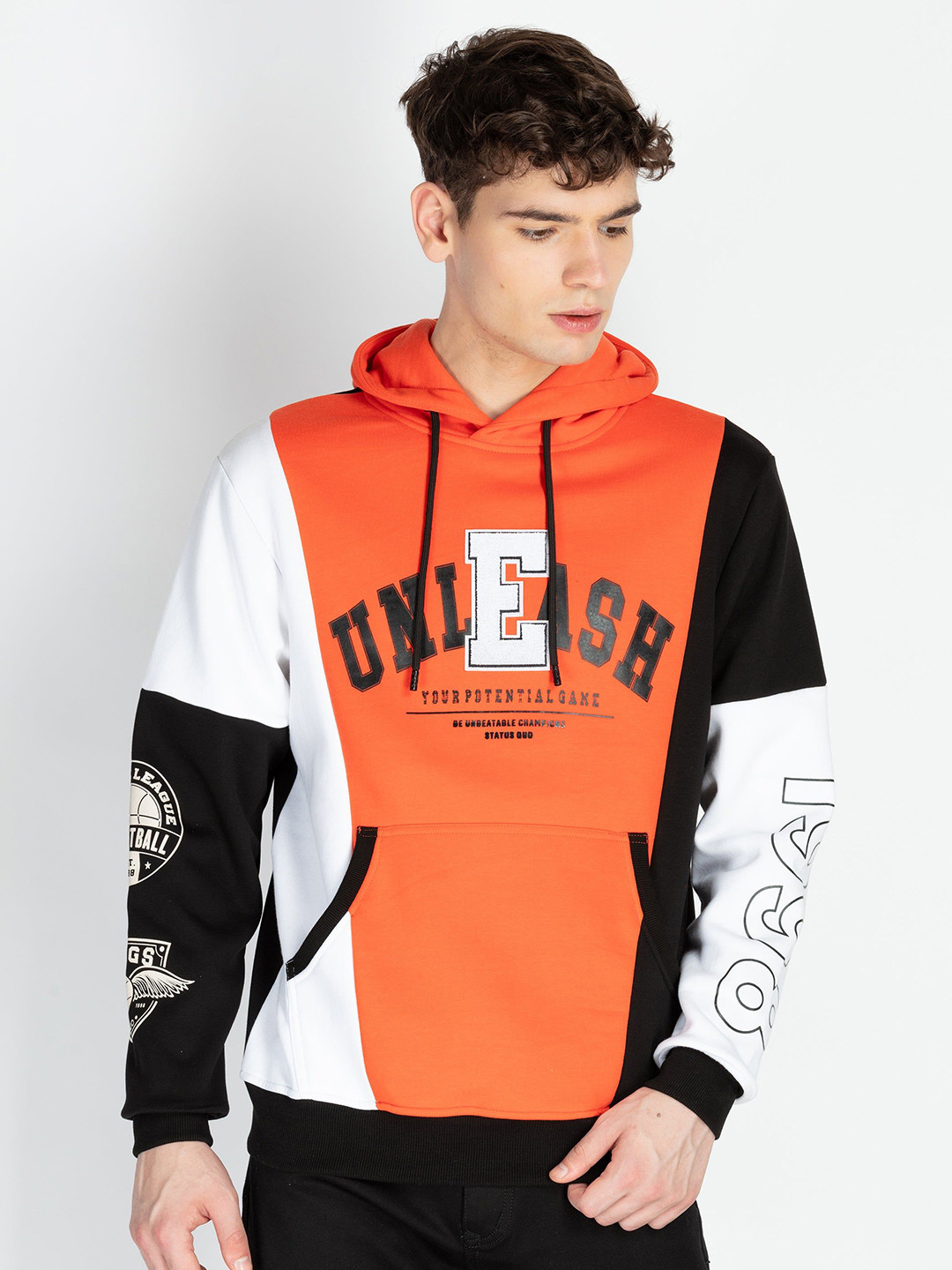 

Status Quo Men Colourblocked Hooded Sweatshirt, Orange