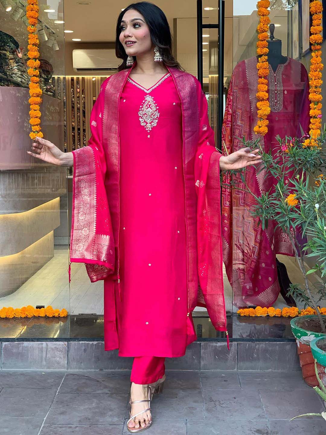 

GoSriKi Women Floral Embroidered Regular Kurta with Trousers & With Dupatta, Pink