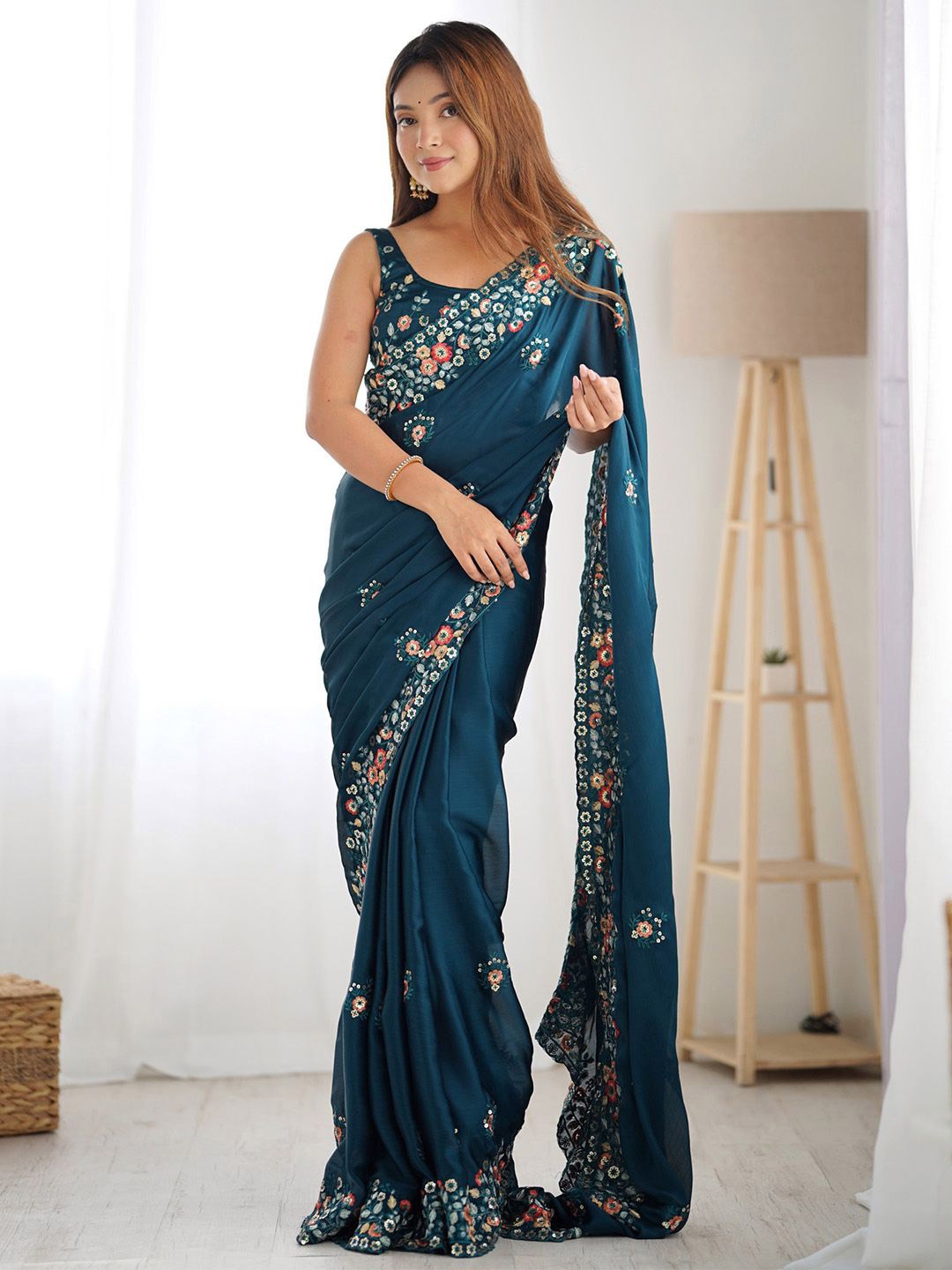 

Anouk Floral Sequinned Poly Chiffon Saree, Teal