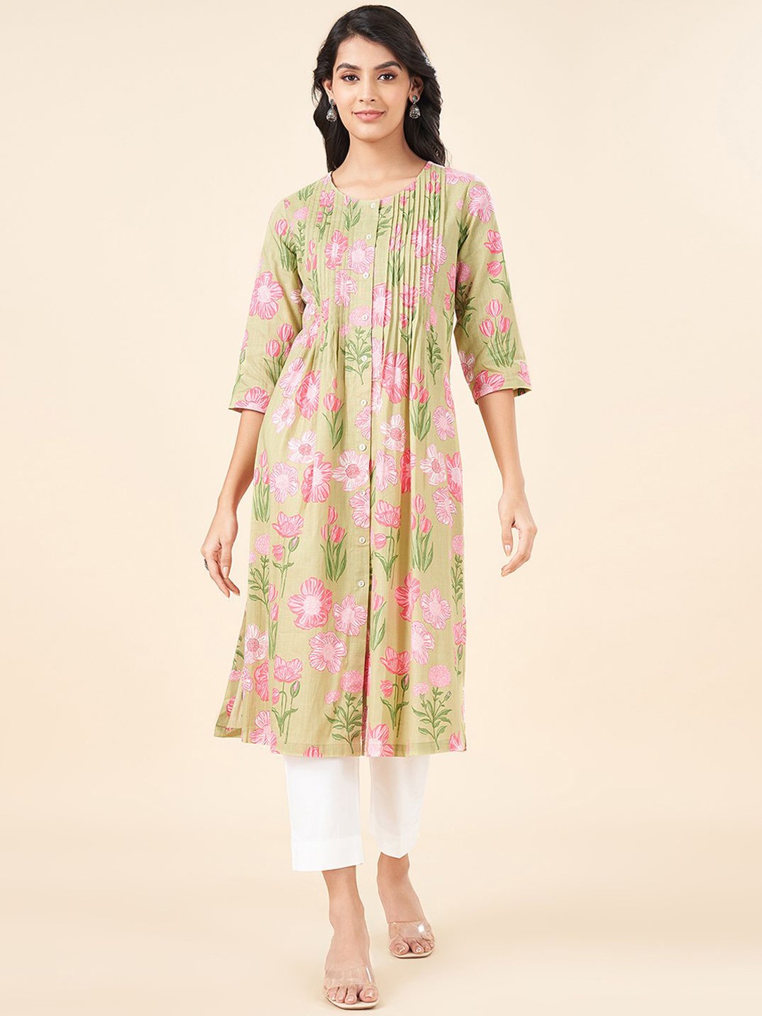 

RANGMANCH BY PANTALOONS Floral Printed Round Neck Cotton Kurta, Yellow