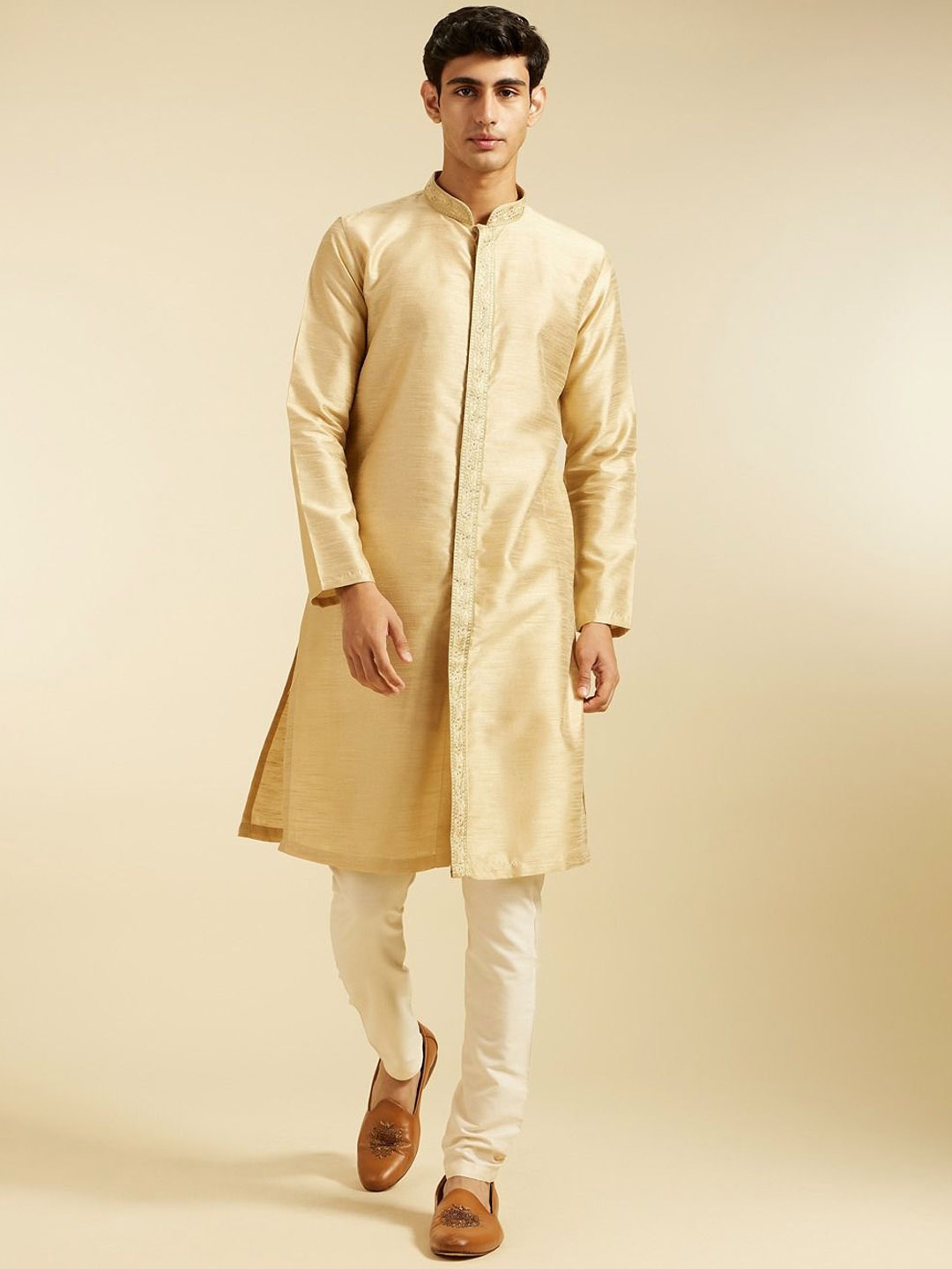 

Diwas by Manyavar Mandarin Collar Thread Work Straight Kurta, Beige