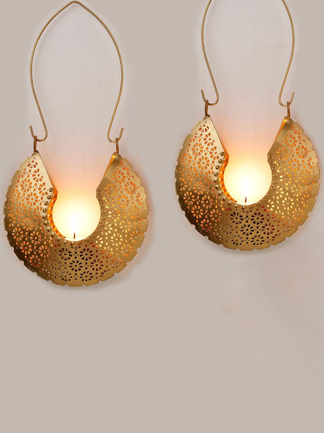 

IGP Set of 2 Chandrakala Design Hanging Tea Light Holder With Candle, Yellow