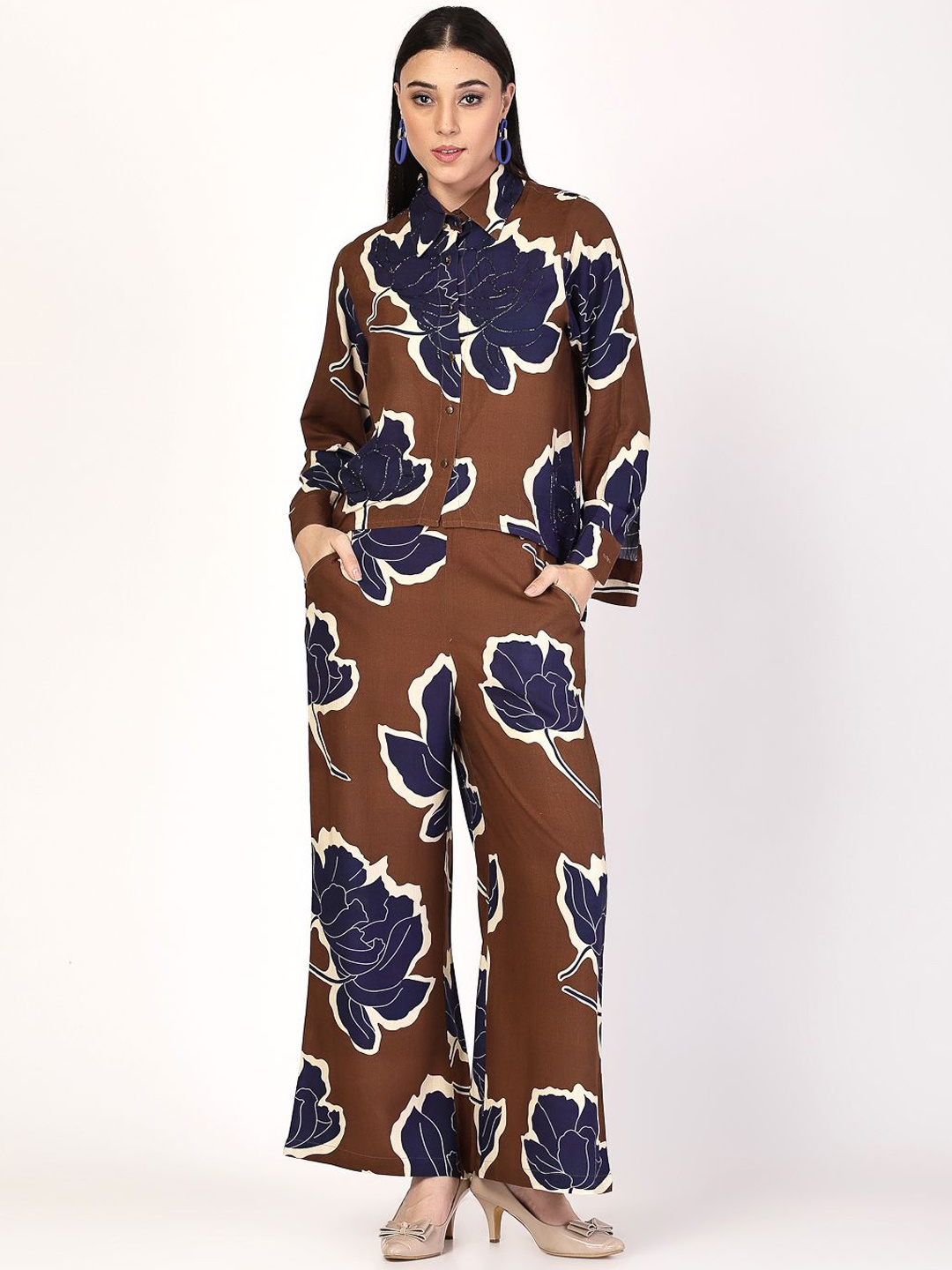 

COSMIC TRIO Floral Printed Shirt With Trousers, Brown