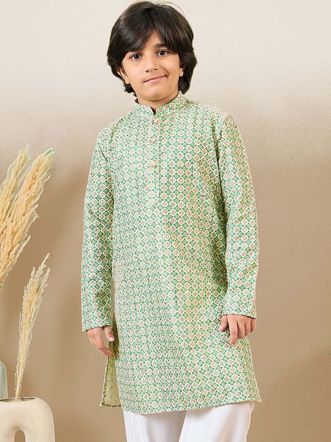 

Here&Now X Sanwara Boys Floral Printed Sequinned Cotton Kurta, Green