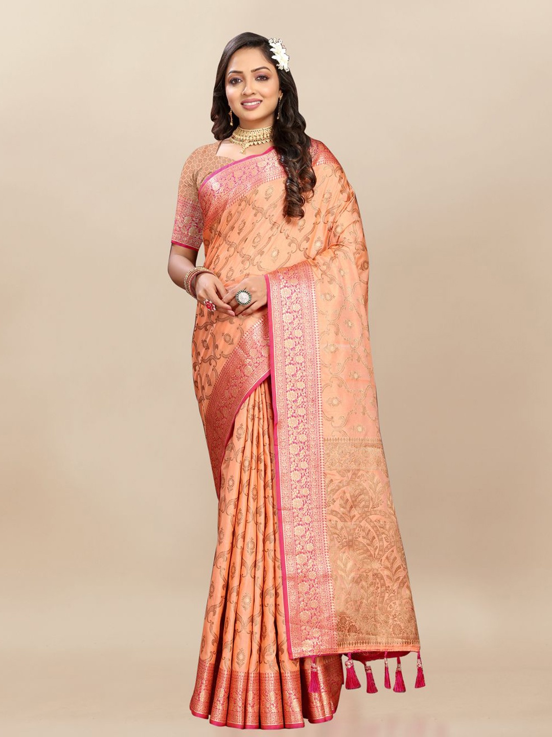 

MOKSHA DESIGNS Ethnic Motifs Zari Pure Silk Paithani Saree, Peach