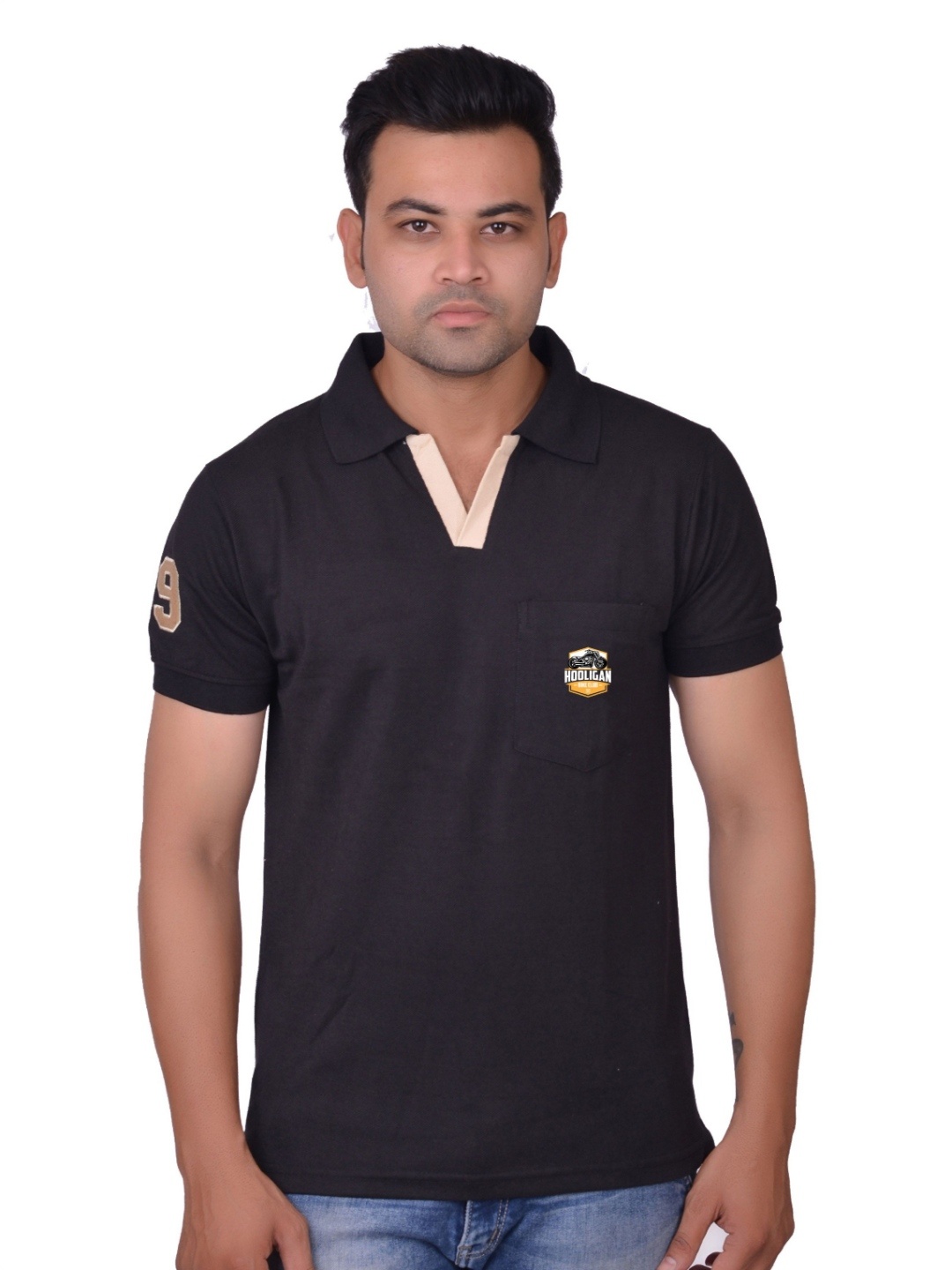 

LA MILANO Men Polo Collar Applique Slim Fit T-shirt, Black