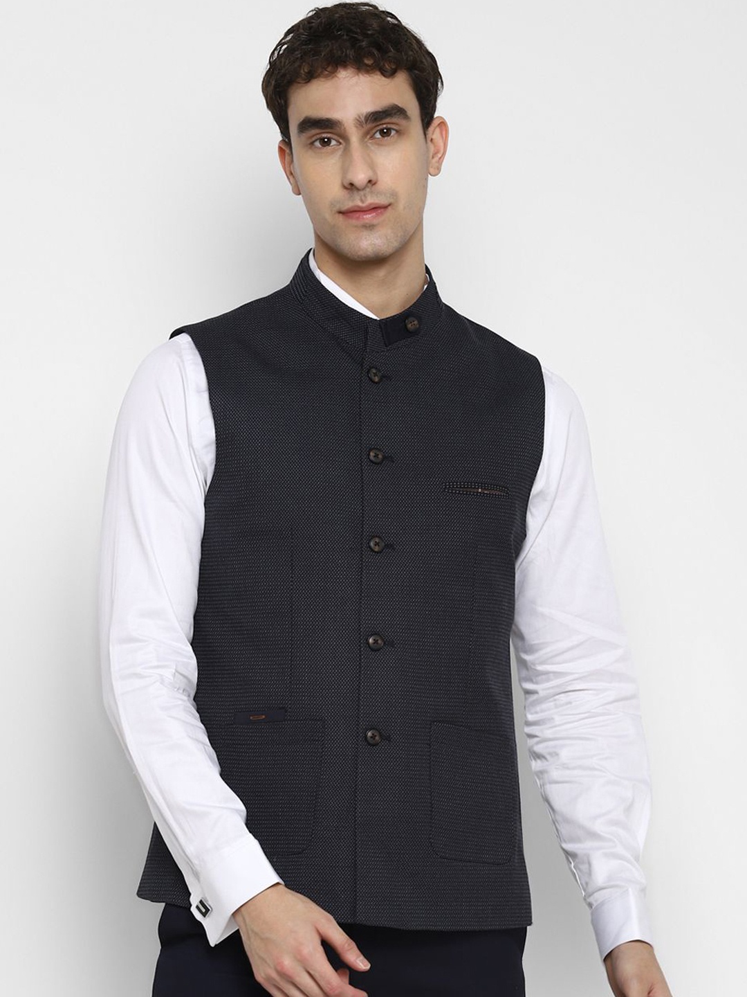 

Turtle Men Woven Design Slim Fit Nehru Jacket, Black