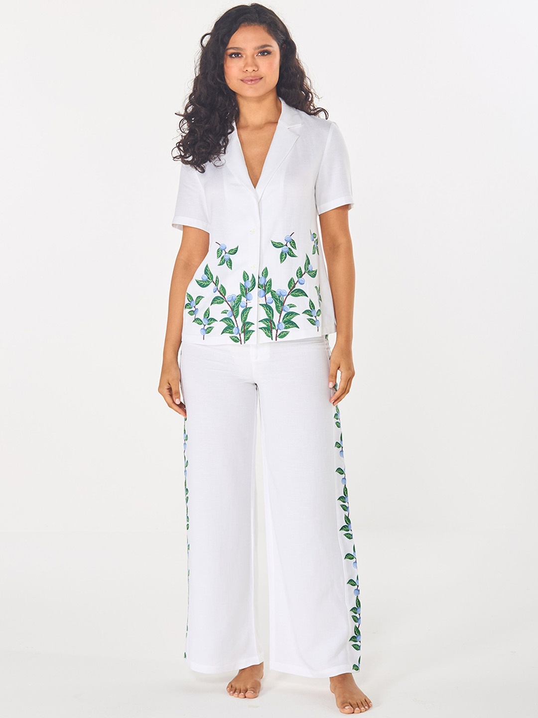 

ASHITA FERNANDES Women Relaxed Straight Leg Embroidered Linen Trousers, White