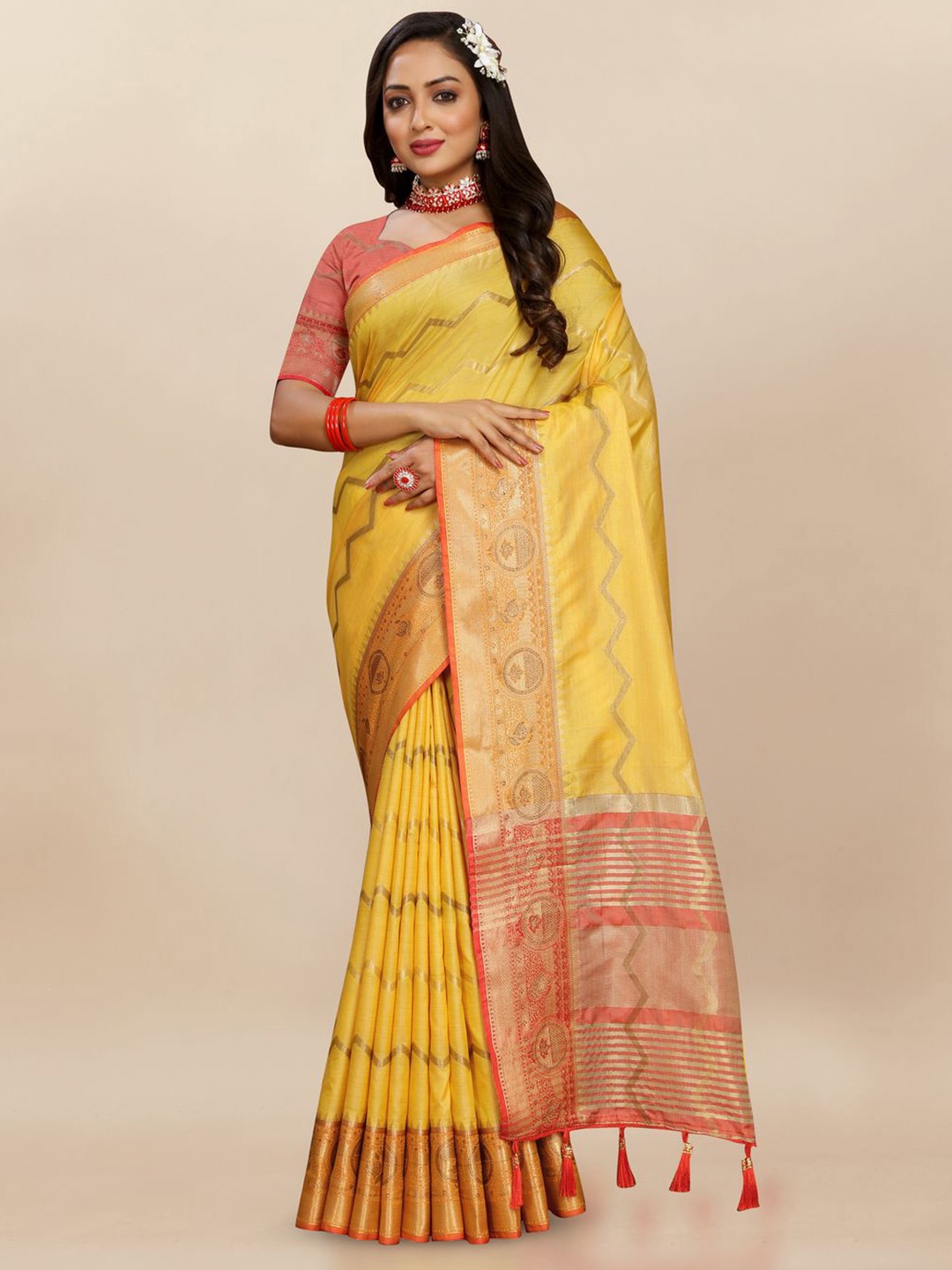 

MOKSHA DESIGNS Ethnic Motifs Zari Pure Silk Kanjeevaram Saree, Yellow