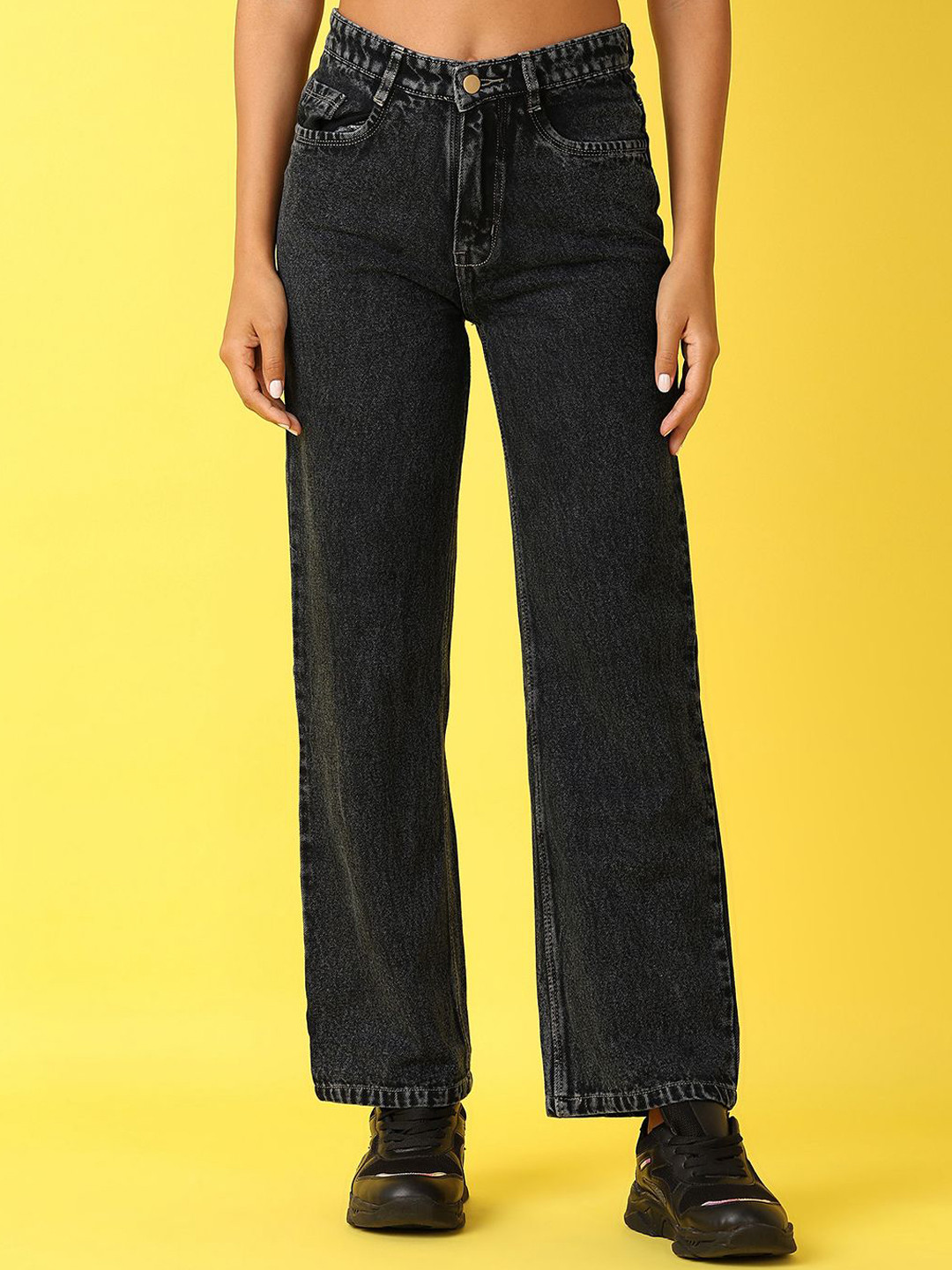 

V-Mart Women Straight Fit Clean Look No Fade Jeans, Black