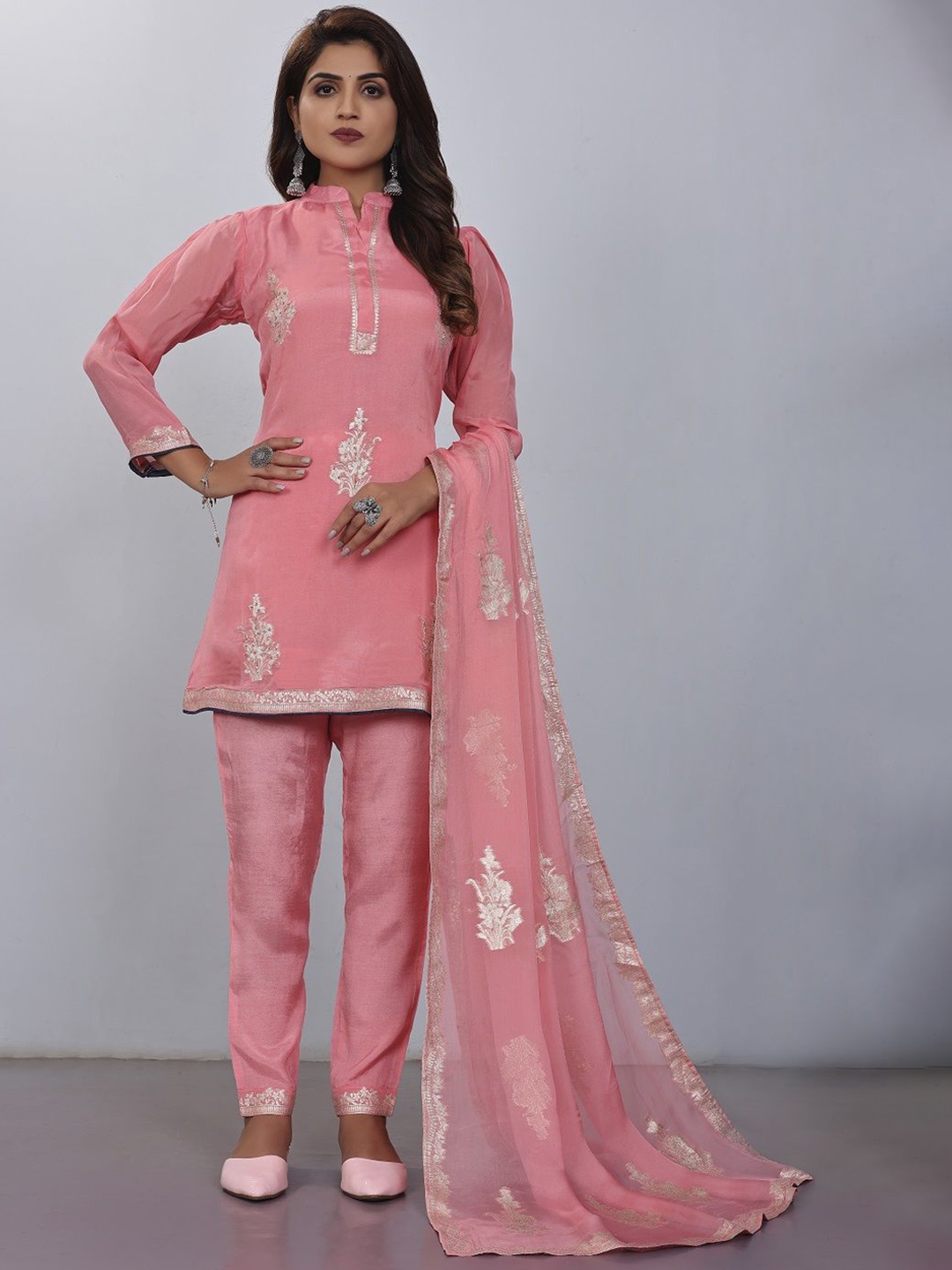 

JIVORA Floral Embroidered Mandarin Collar Kurta with Trousers & Dupatta, Peach