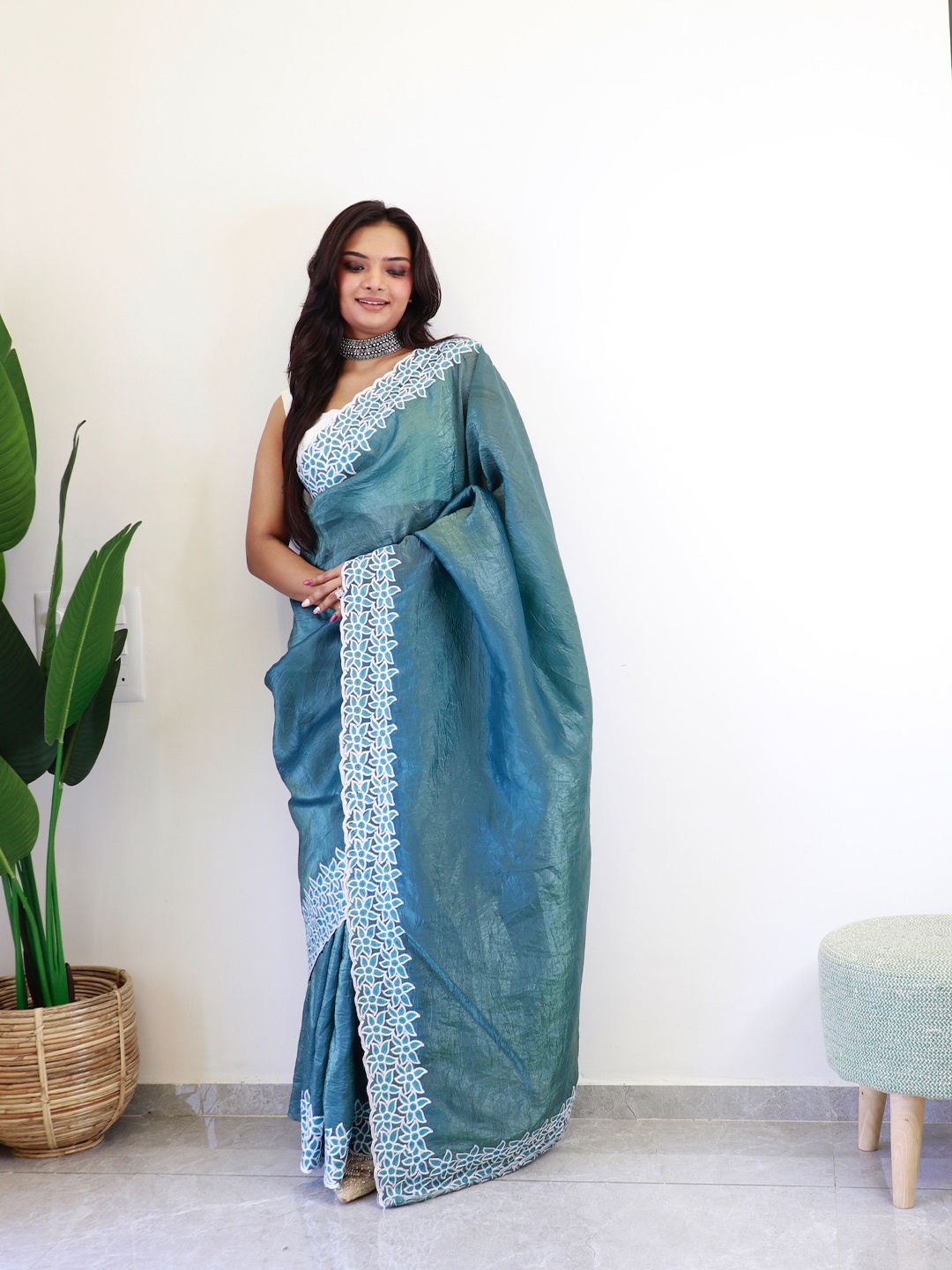 

Kandora Embroidered Tissue Saree, Blue