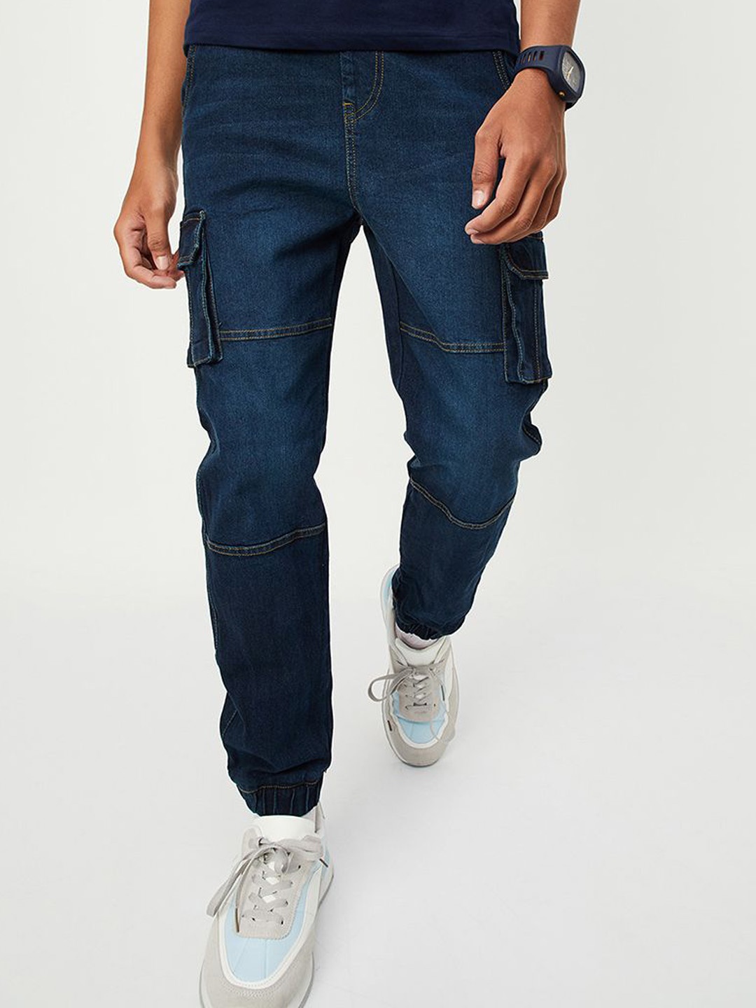 

max Boys Clean Look Mid-Rise Jeans, Blue