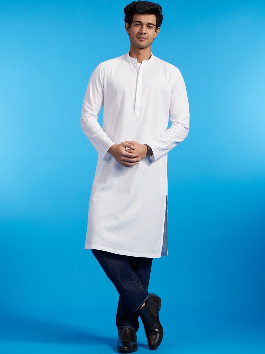 

Diwas by Manyavar Geometric Woven Design Mandarin Collar Cotton Straight Kurta, White