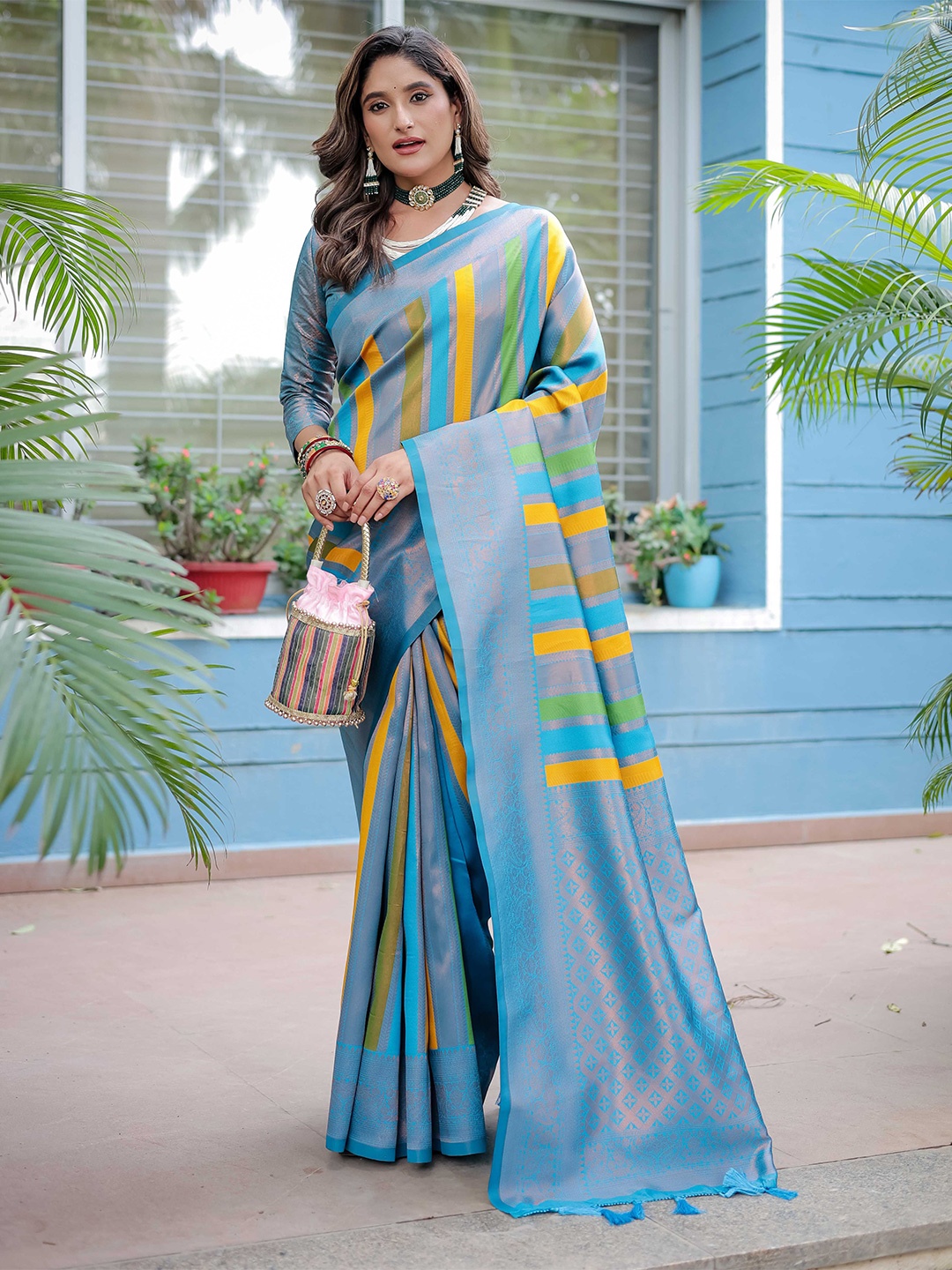 

KIMISHA Woven Design Zari Silk Blend Kanjeevaram Saree, Blue