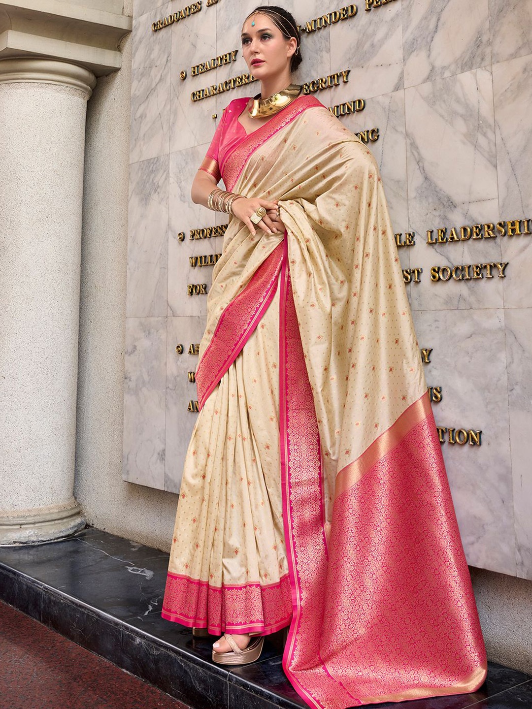 

Satrani Woven Design Zari Pure Silk Kanjeevaram Saree, Cream