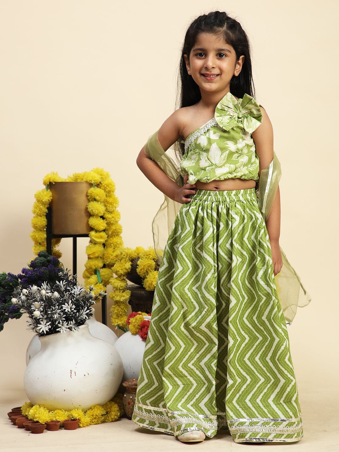 

Cutiekins Girls Printed Ready to Wear Lehenga & Blouse With Dupatta, Green