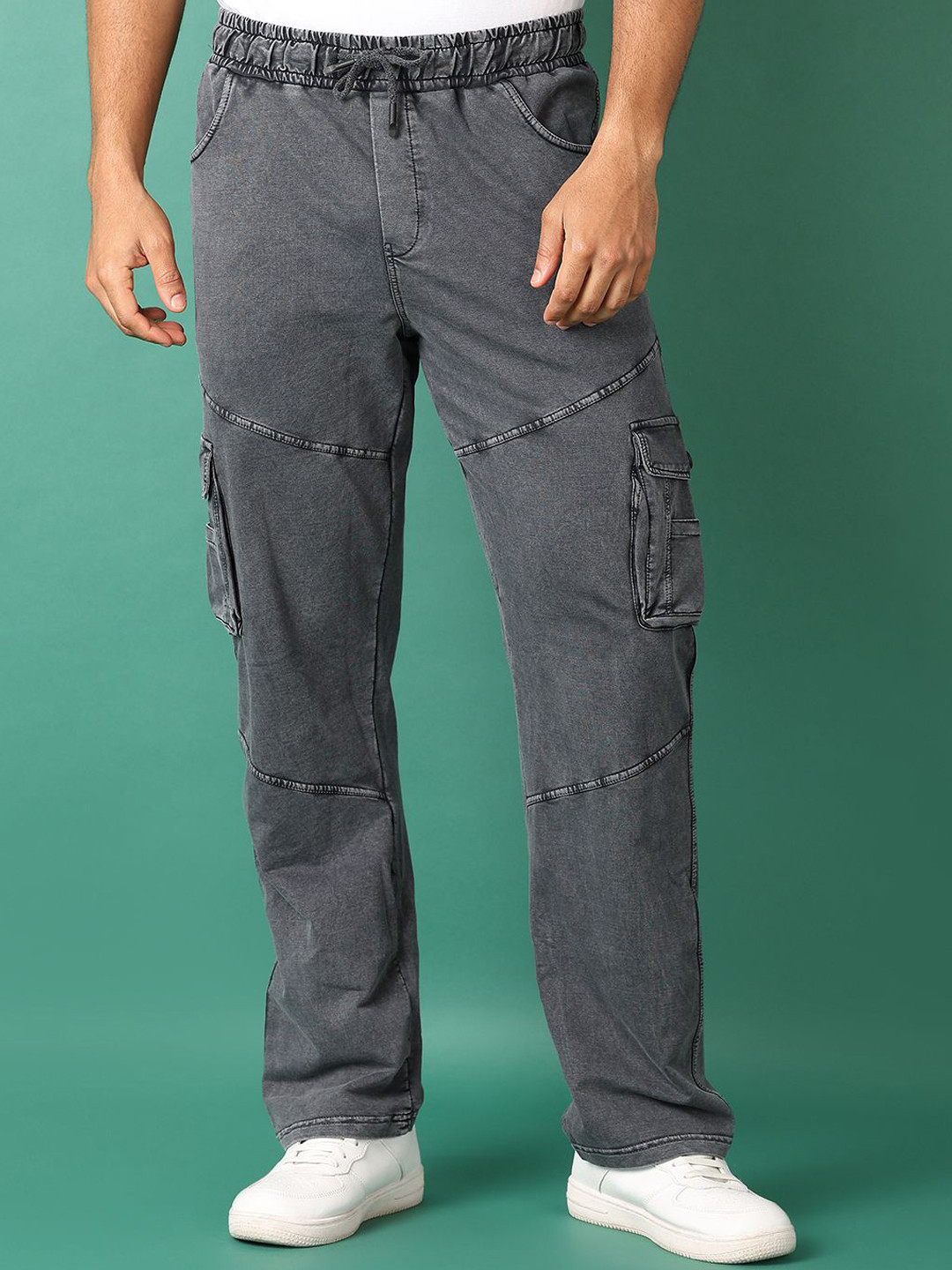 

V-Mart Men Regular Fit Mid-Rise Jeans, Grey