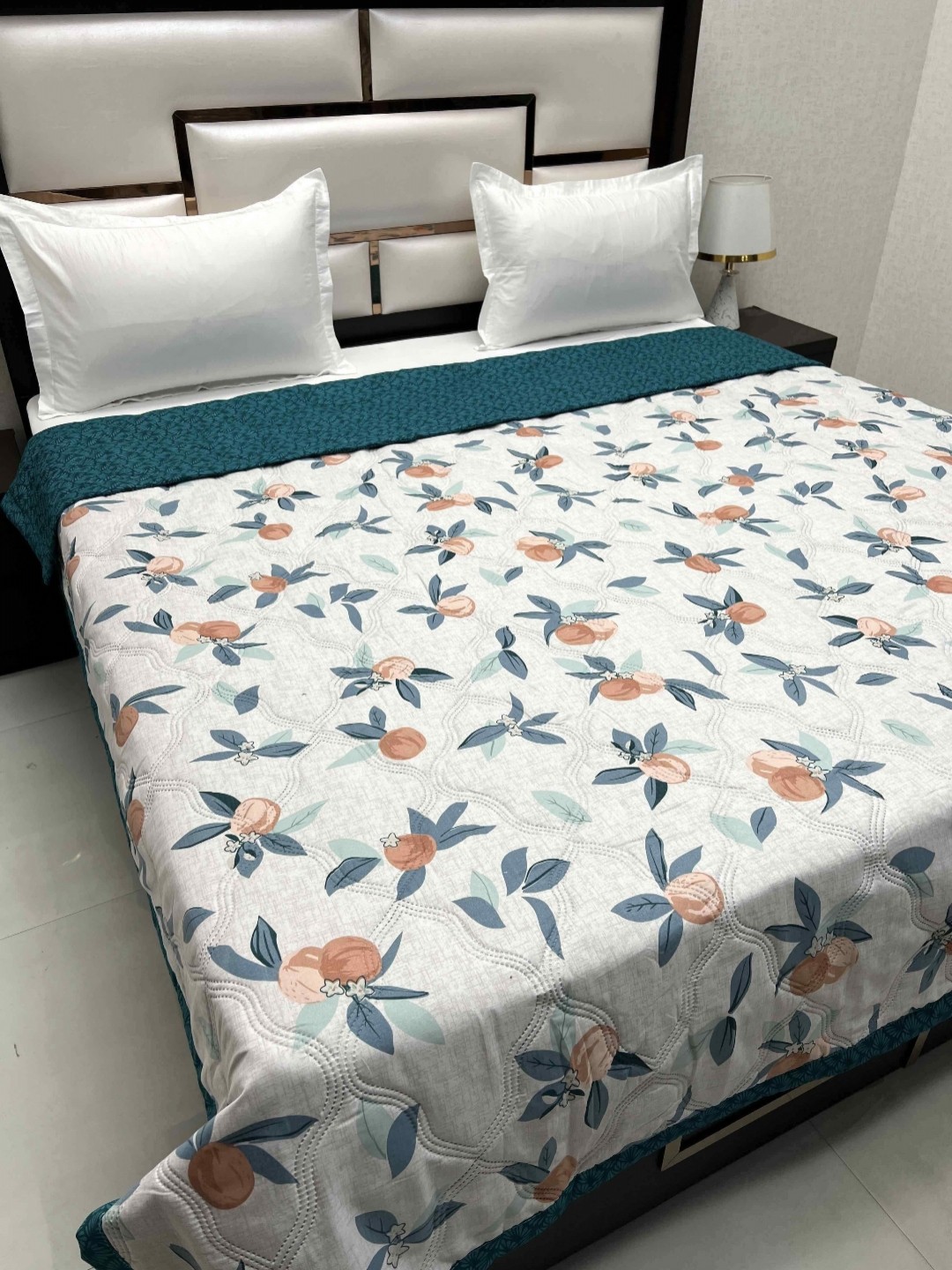 

Pure Decor Doze Green & Grey Floral 200 GSM AC Room Reversible King Double Bed Comforter