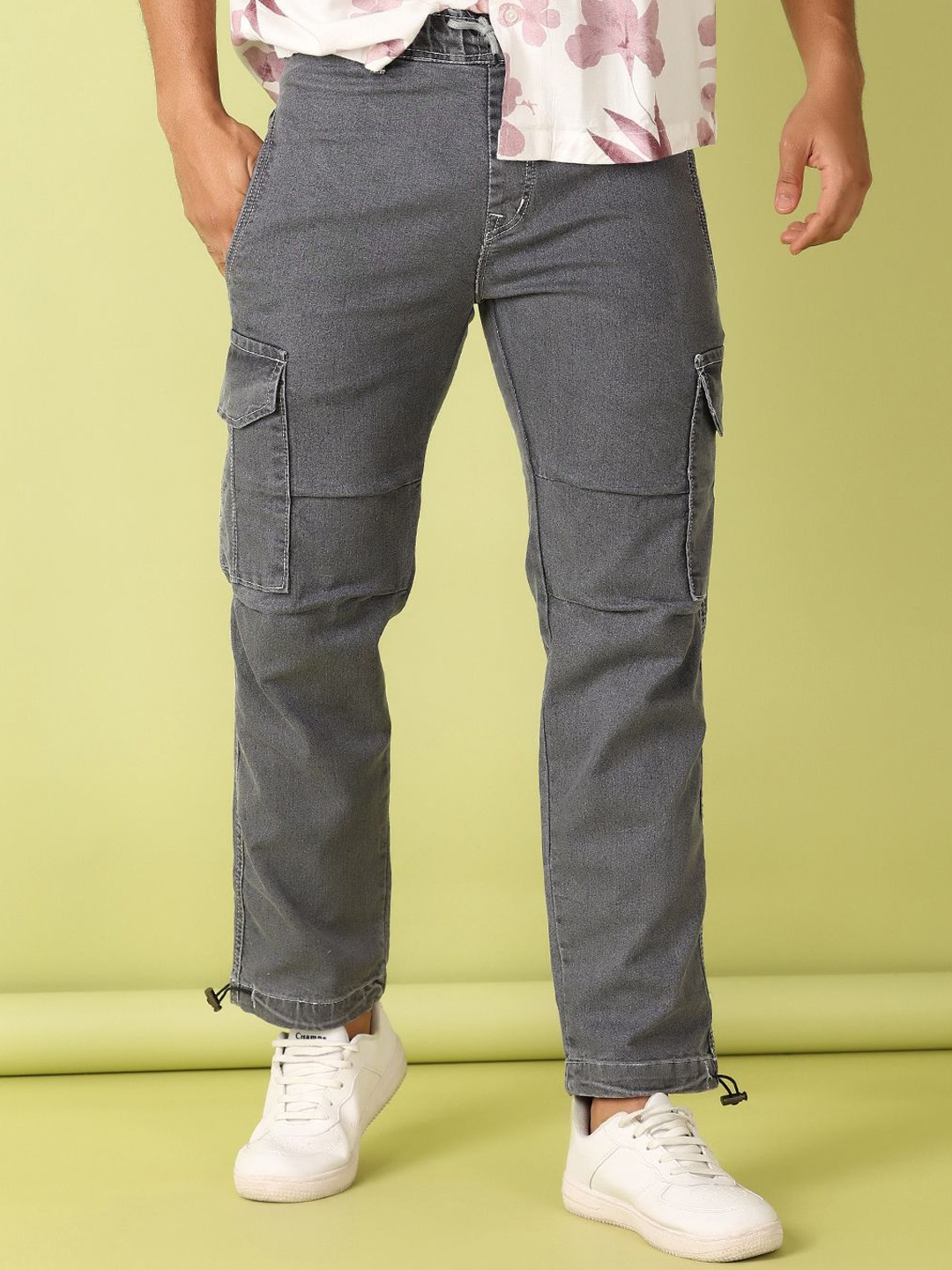 

V-Mart Men Regular Fit Cargo Styles Jeans, Grey