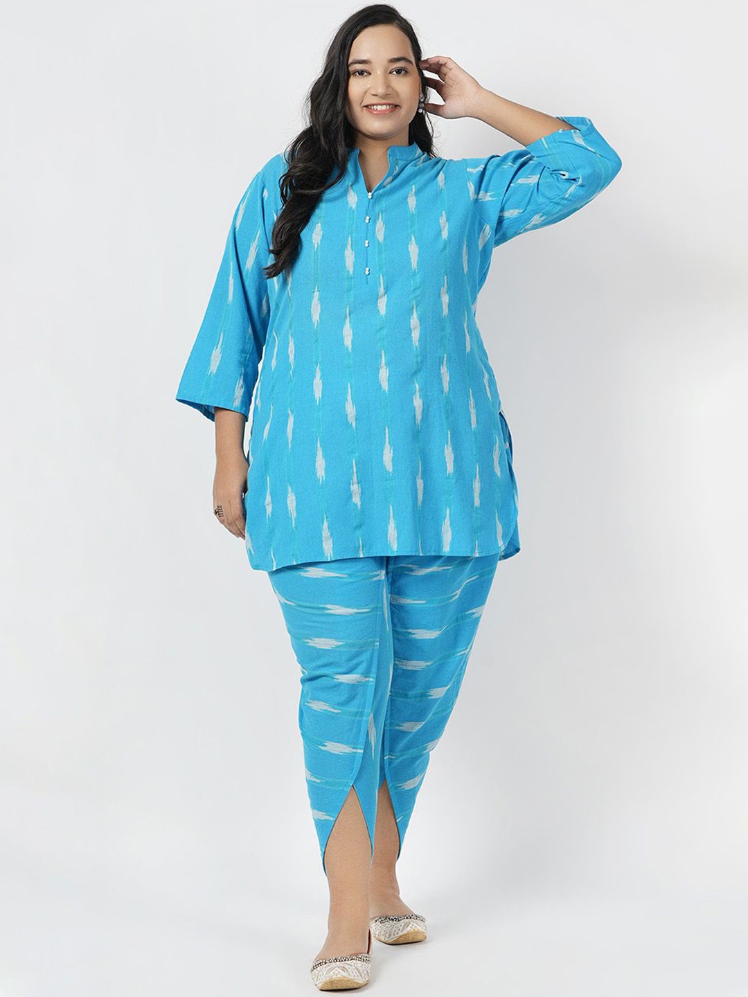 

LastInch Ethnic Motifs Printed Mandarin Collar Tunic & Dhoti, Blue