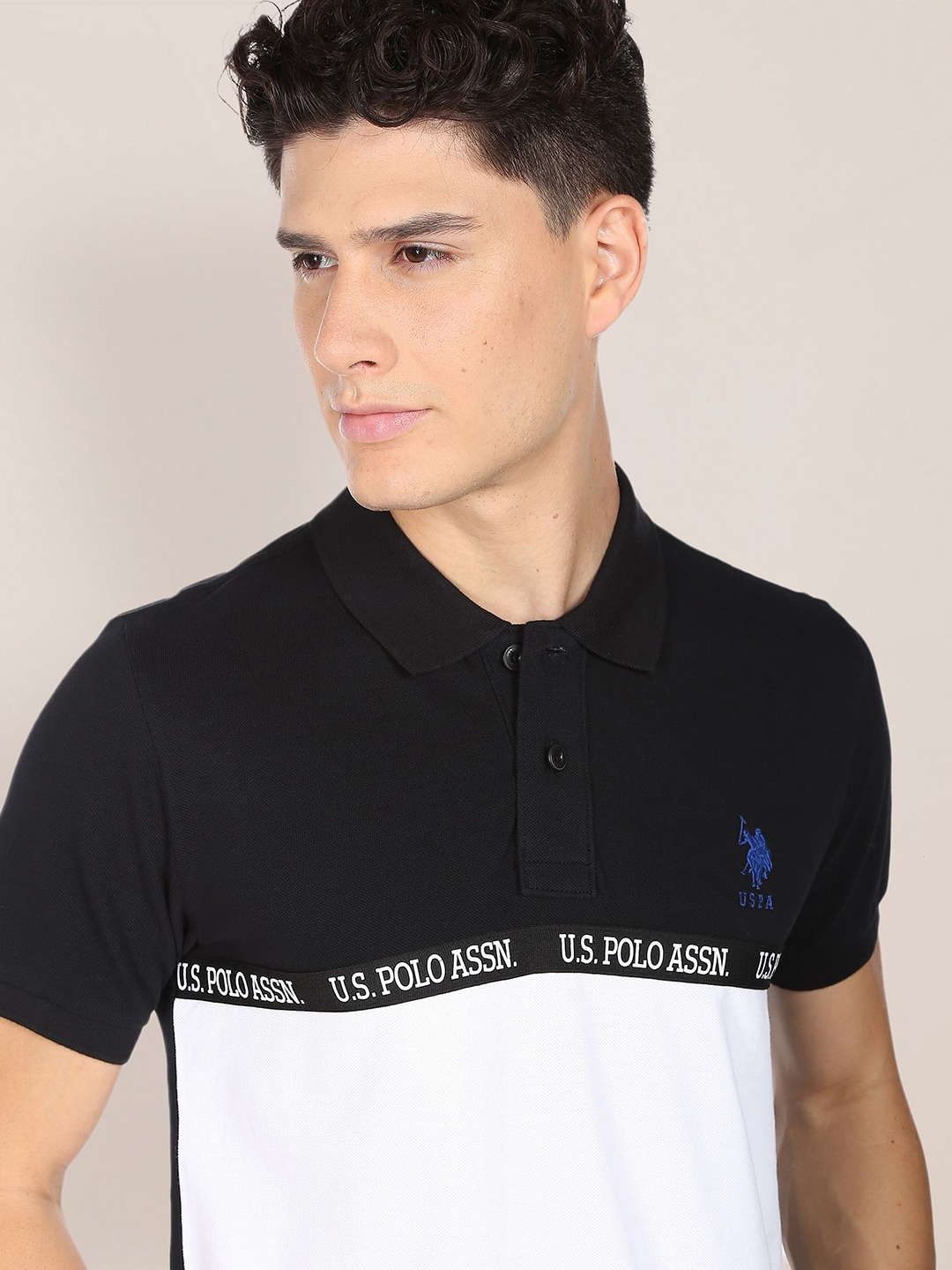 

U.S. Polo Assn. Men White & Black Colourblocked Logo Tape Polo Collar Cotton T-shirt