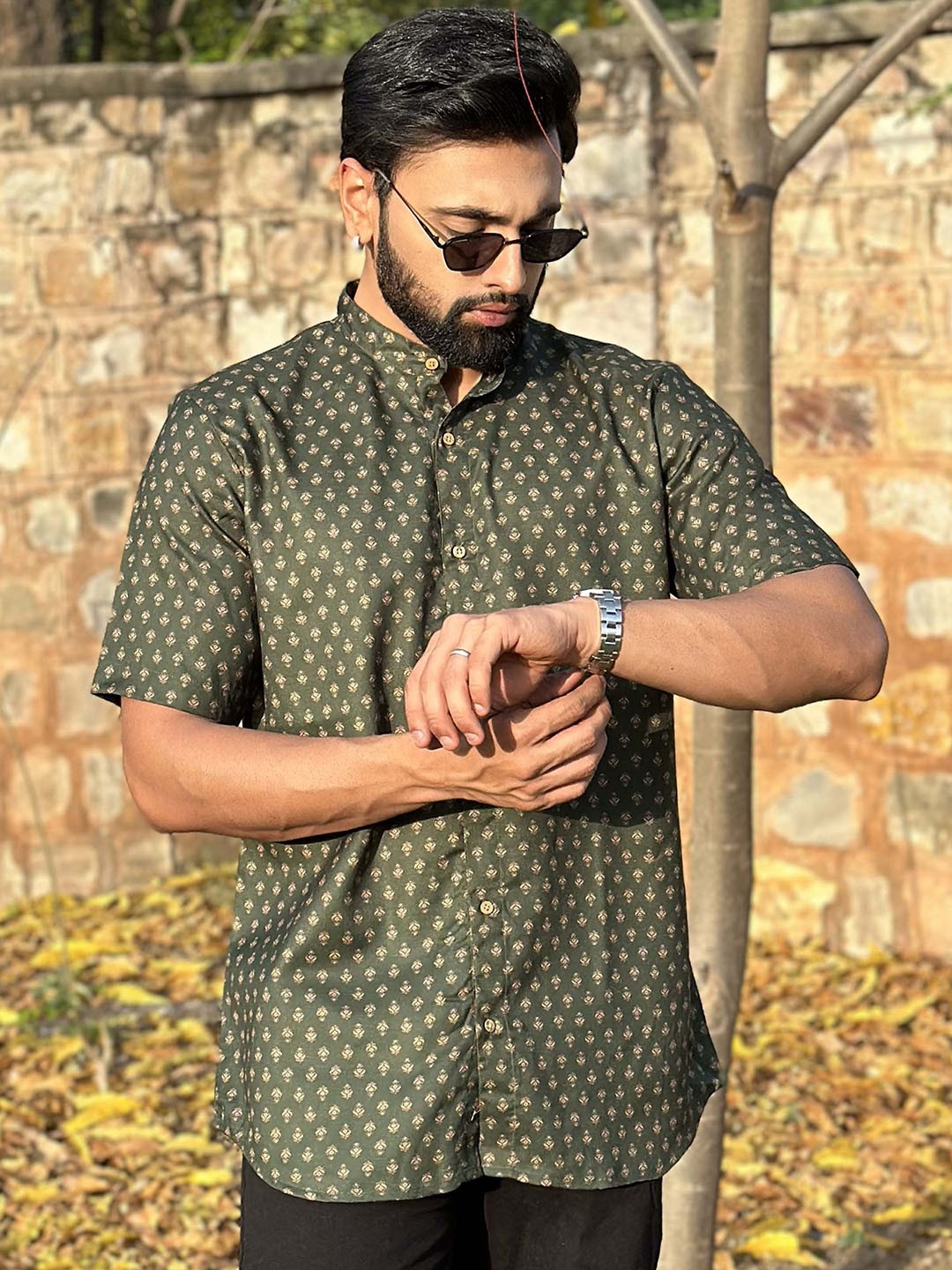 

Ethnic India Floral Printed Mandarin Collar Straight Kurta, Green