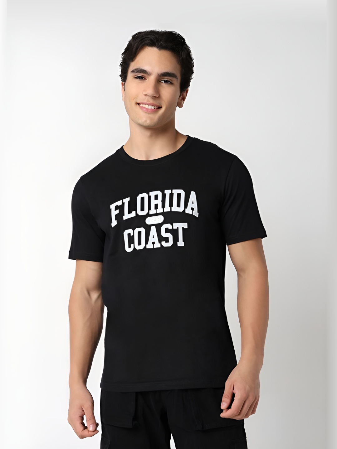 

R&B Men Typography Printed Round Neck Cotton T-shirt, Black