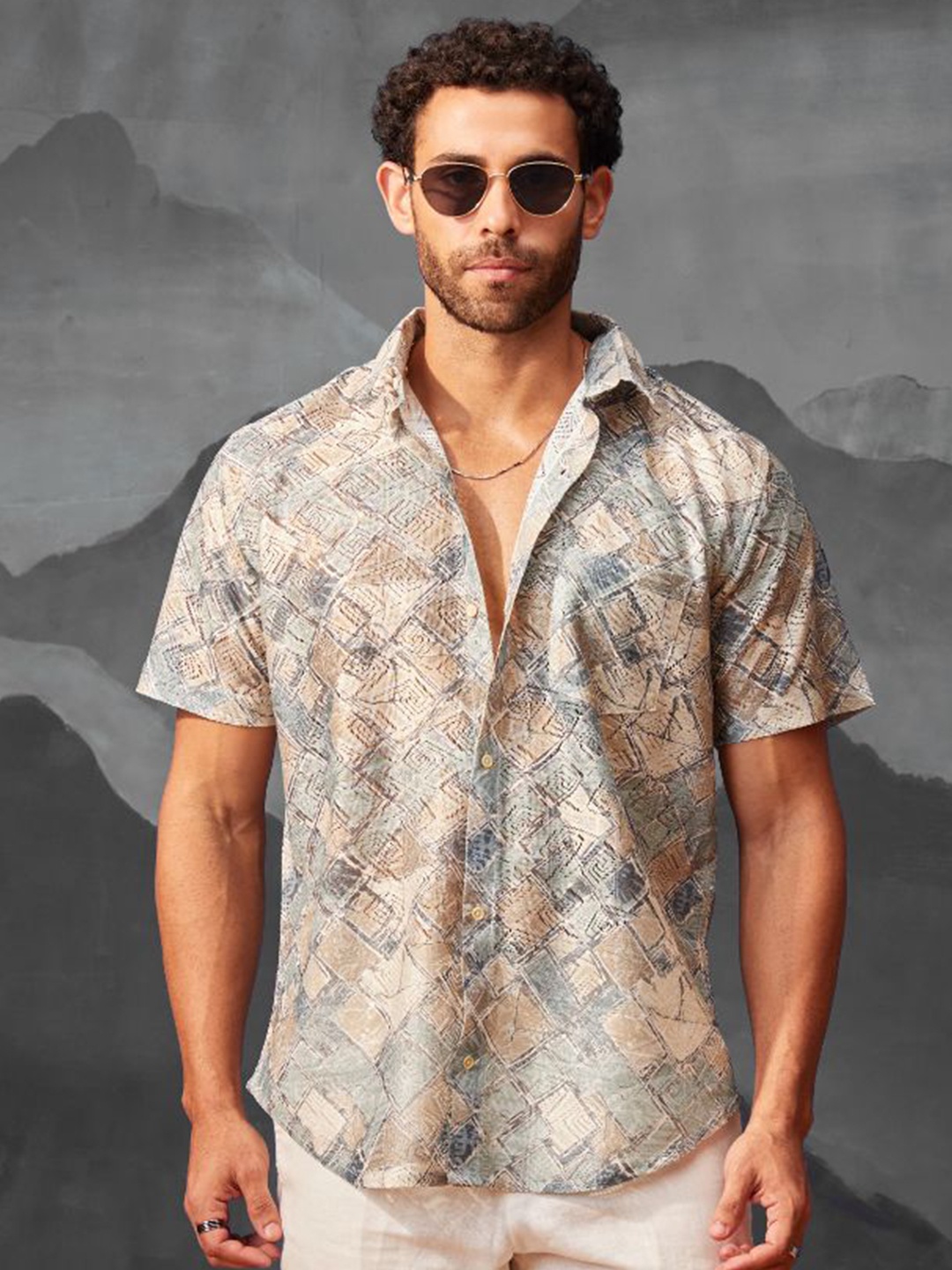 

CMGE Men Relaxed Opaque Printed Casual Shirt, Multi