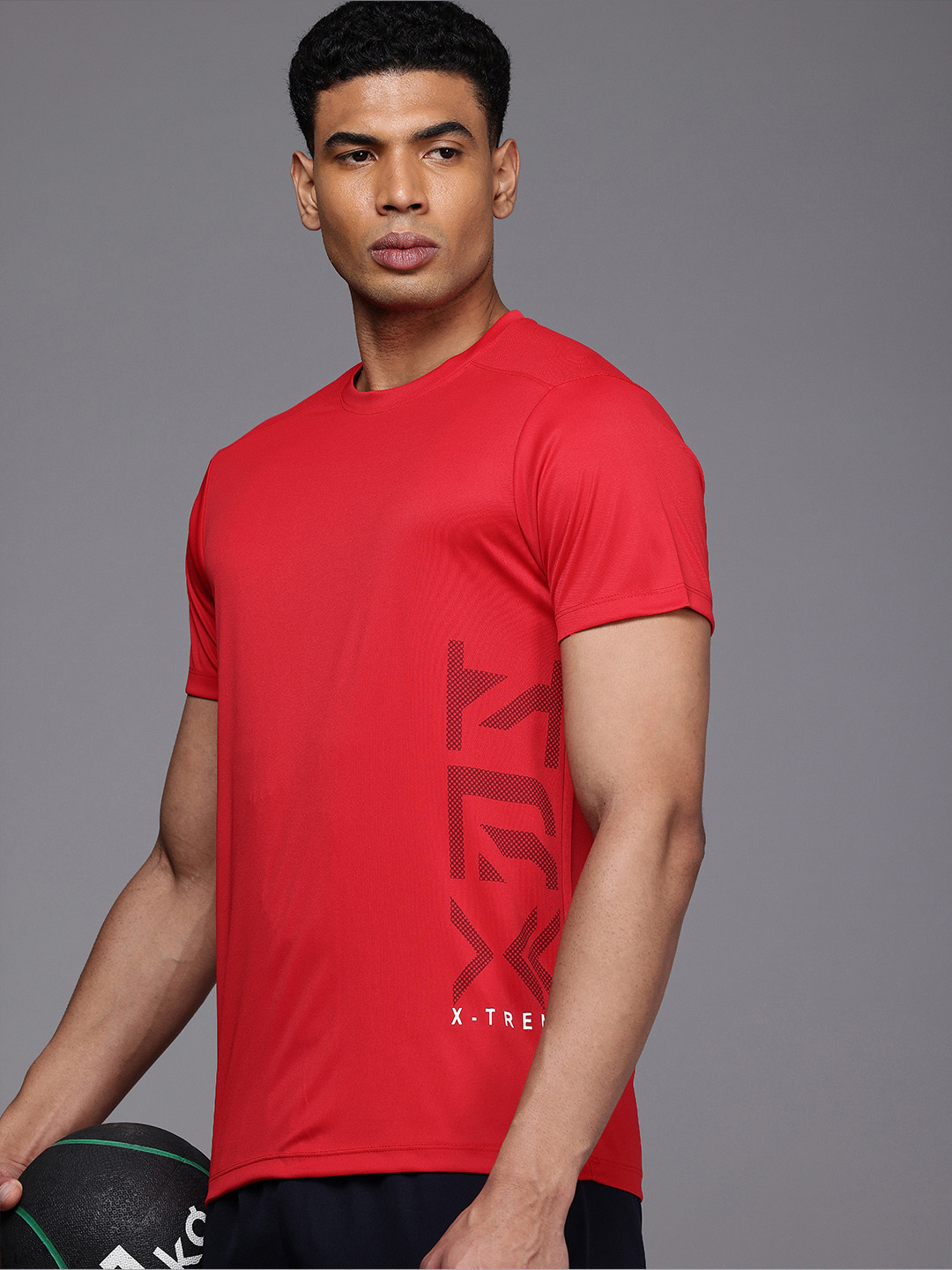 

HRX by Hrithik Roshan Rapid Dry Antimicrobial Finish Brand Logo Placement Print T-shirt, Red