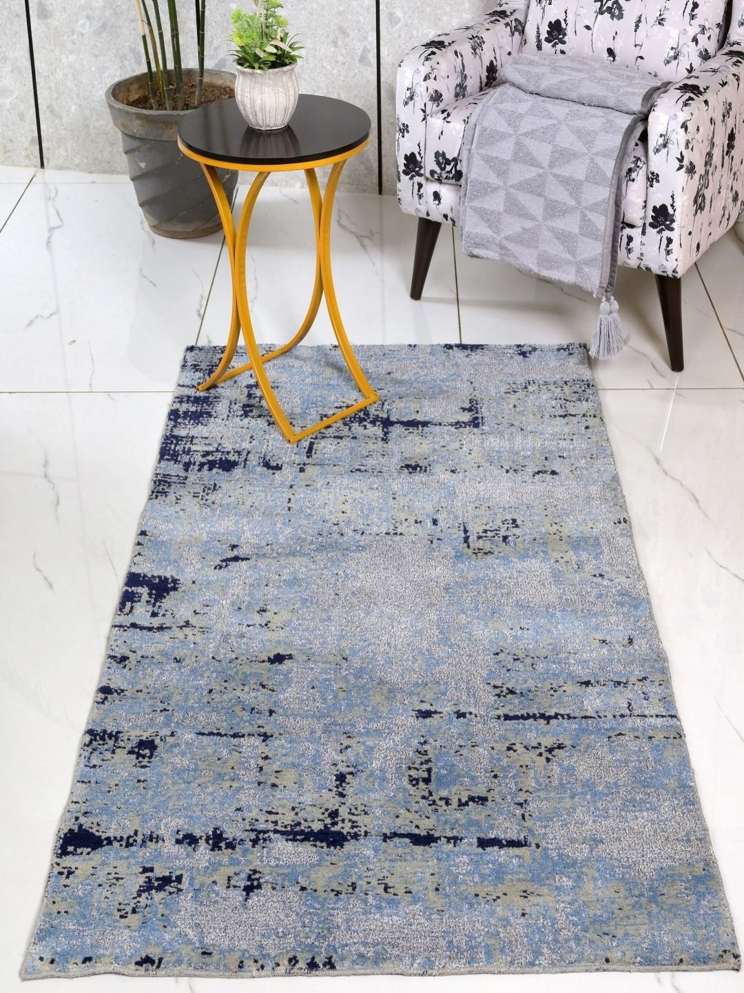 

Saral Home Blue & Brown Abstract Anti-Skid Carpet