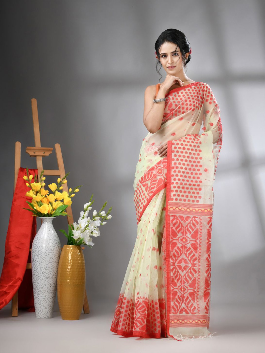 

Charukriti Ethnic Motifs Pure Silk Saree, Green