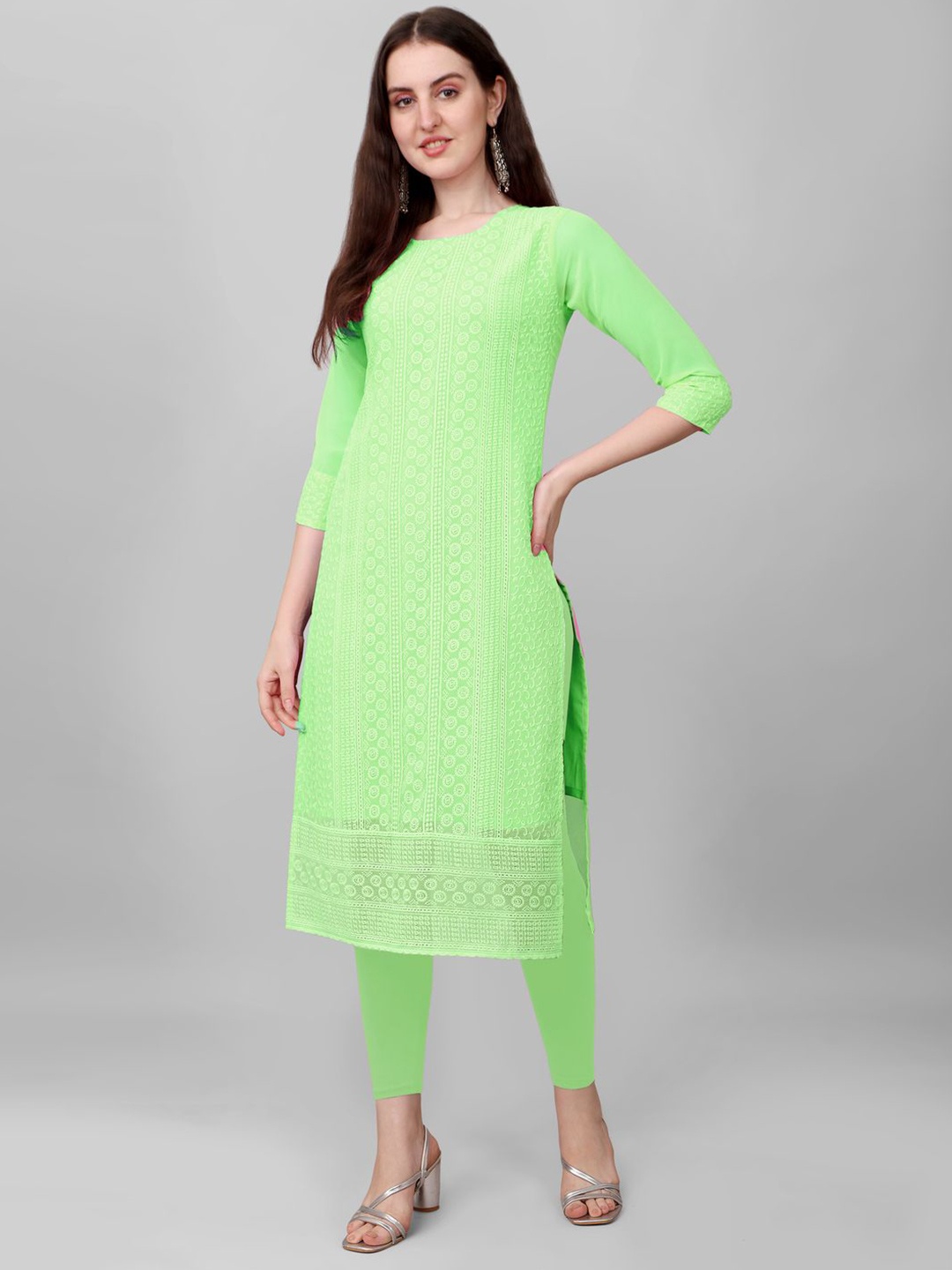 

KAYRAAH Embroidered Chikankari Floral Kurta, Lime green