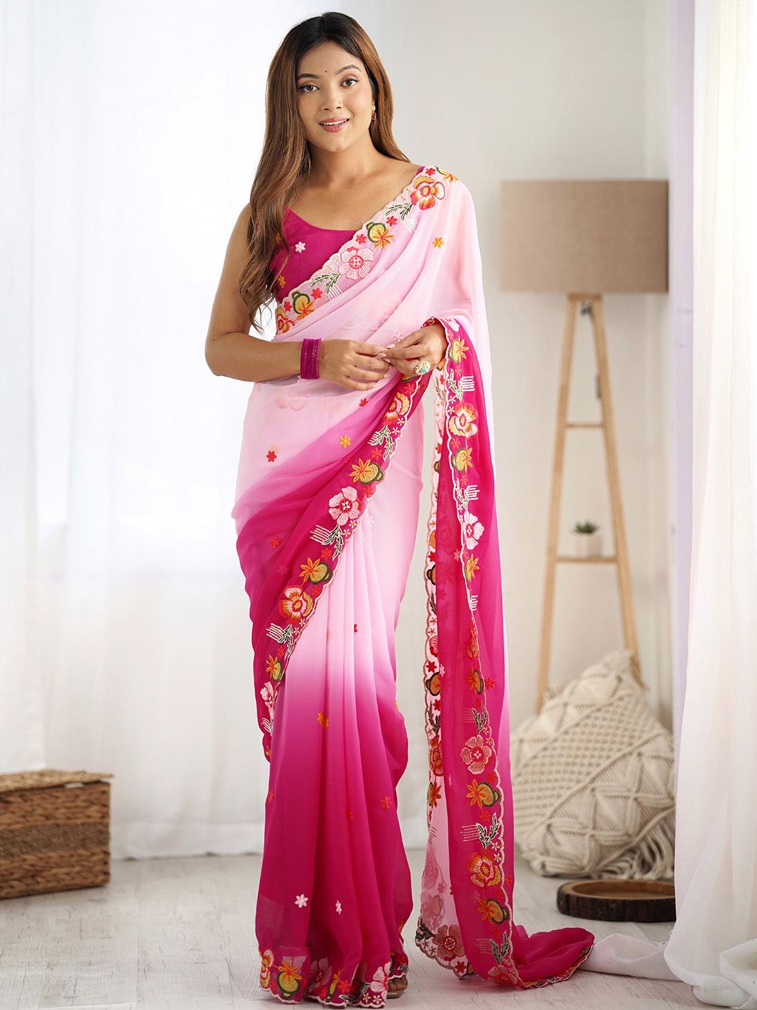 

Anouk Floral Embroidered Poly Georgette Saree, Pink