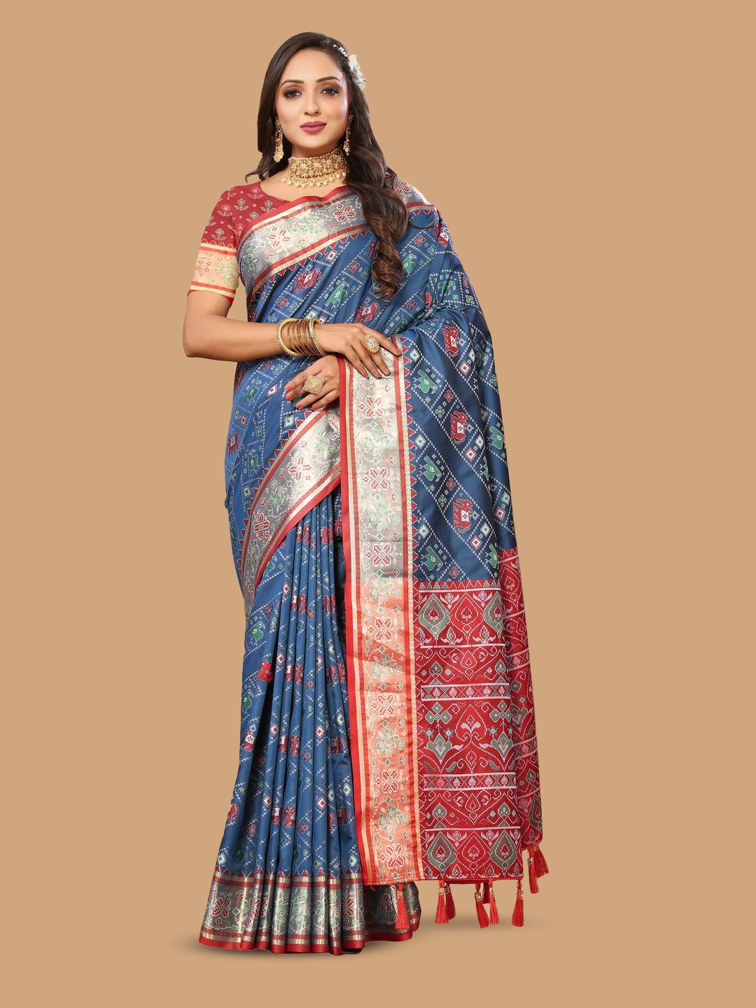 

MOKSHA DESIGNS Ethnic Motifs Zari Pure Silk Paithani Saree, Navy blue