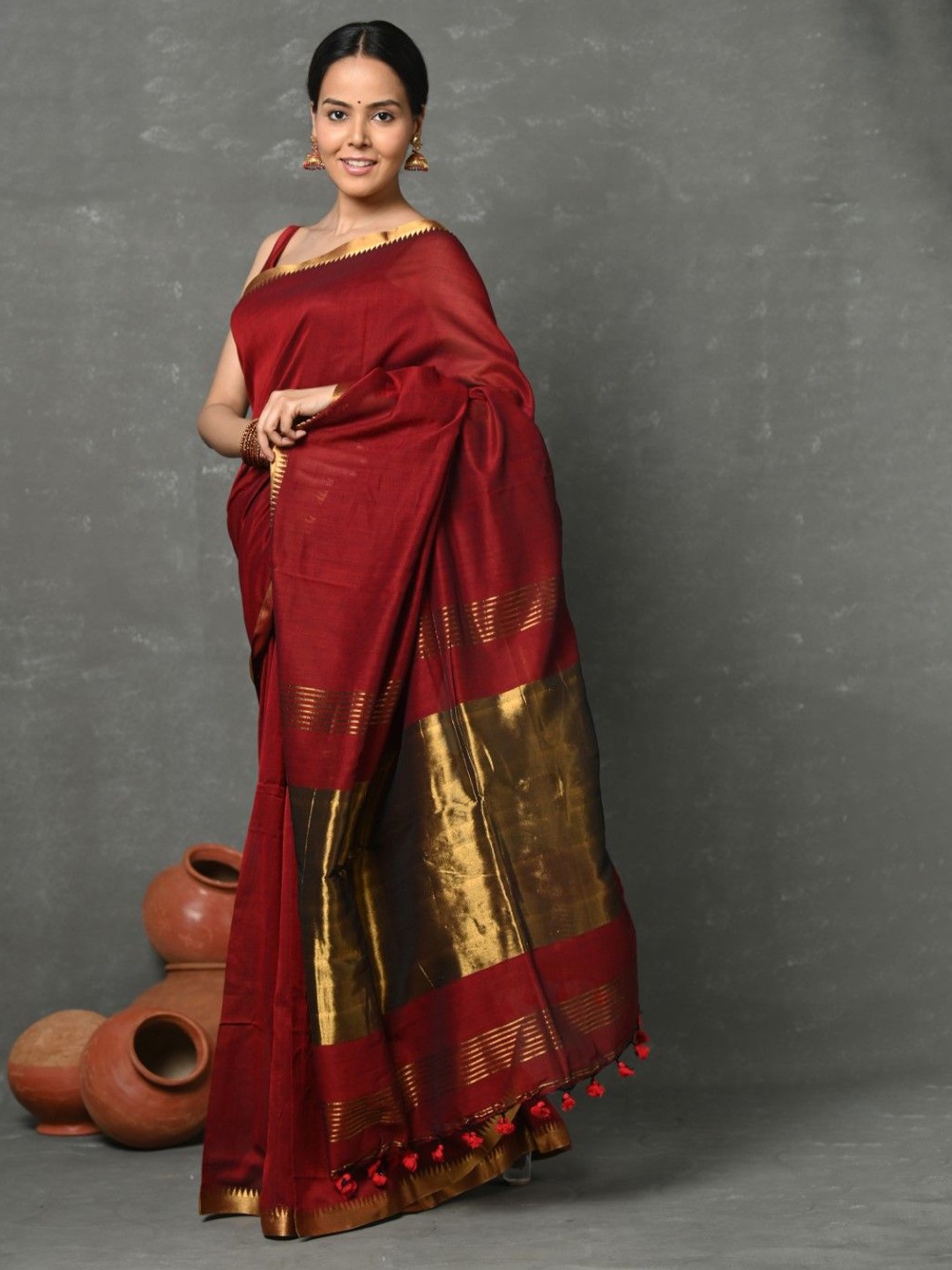 

Very Much Indian Colourblocked Zari Paithani Saree, Maroon