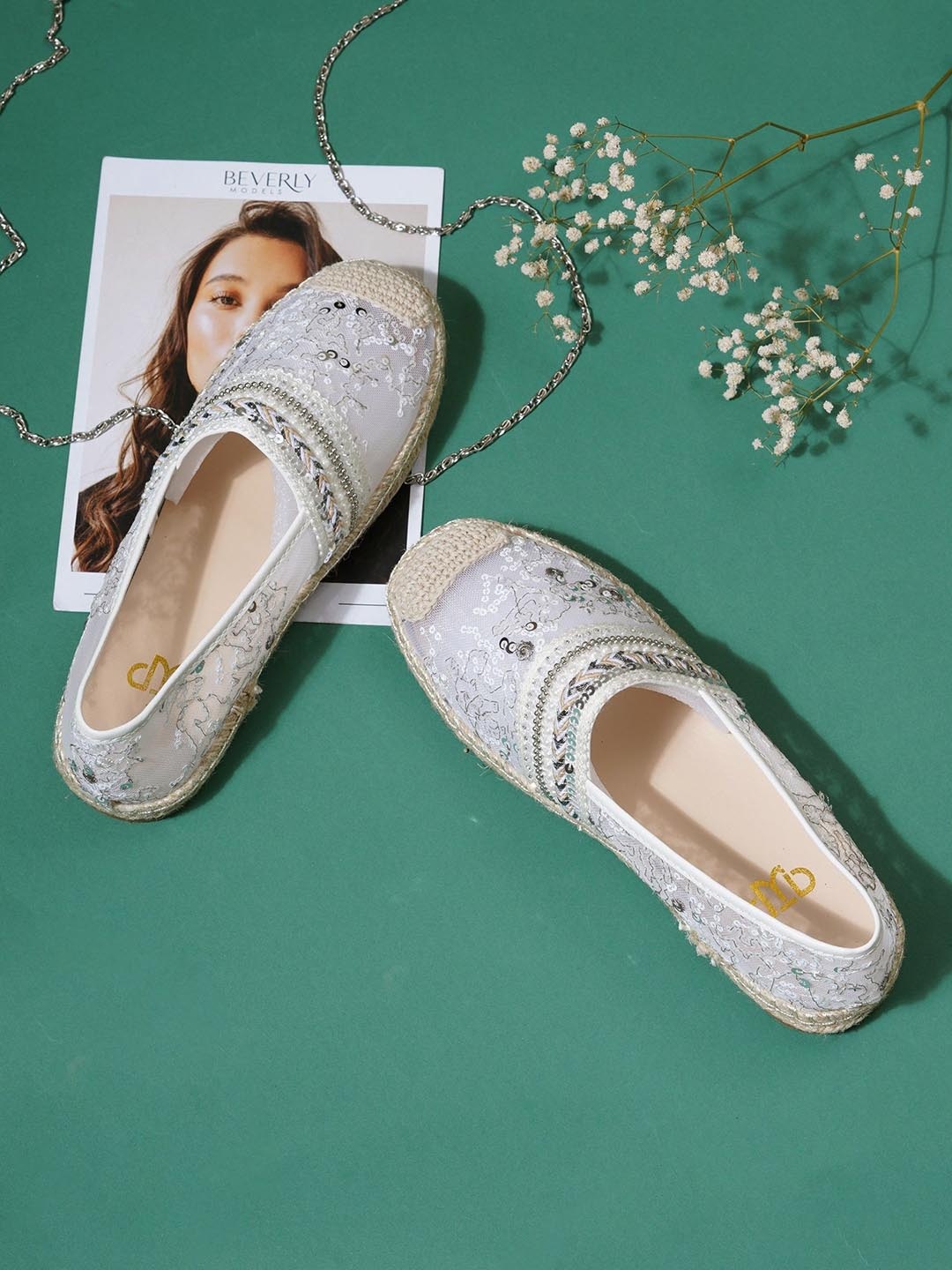 

THE WHITE POLE Women Embellished Loafers