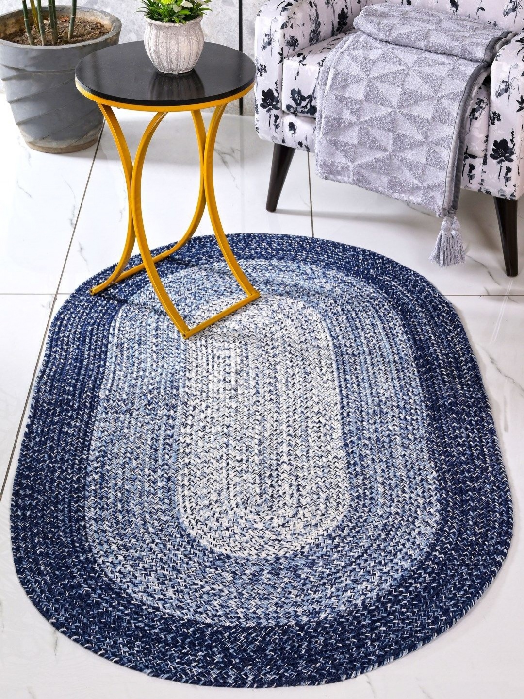 

Saral Home Blue & Navy Blue Geometric Anti-Skid Carpet