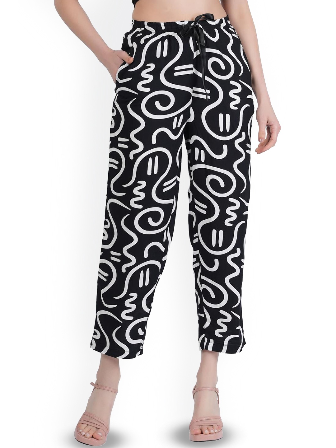 

Jandir Fashion Women Printed Relaxed Easy Wash Trousers, Black
