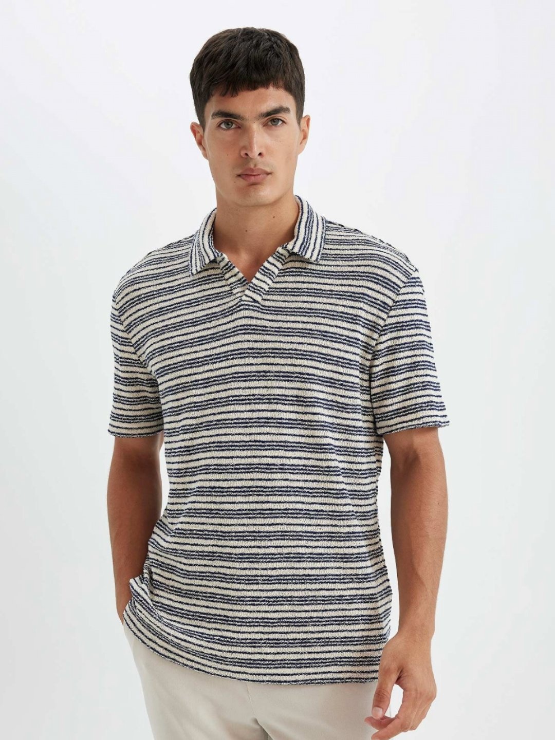 

DeFacto Men Striped Polo Collar Cotton T-shirt, White